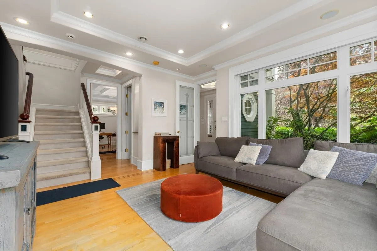 4007 Quesnel Drive