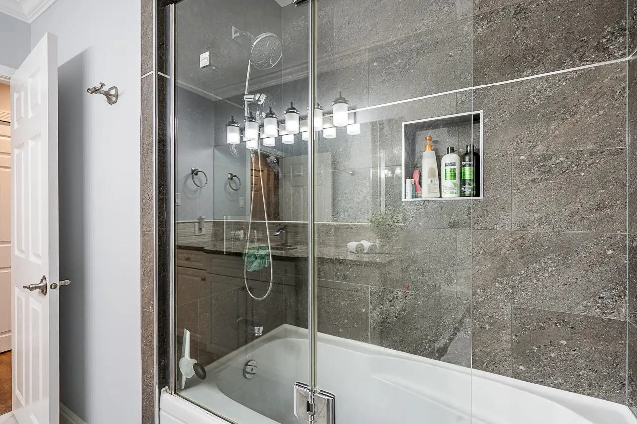 2860 Woodland Street