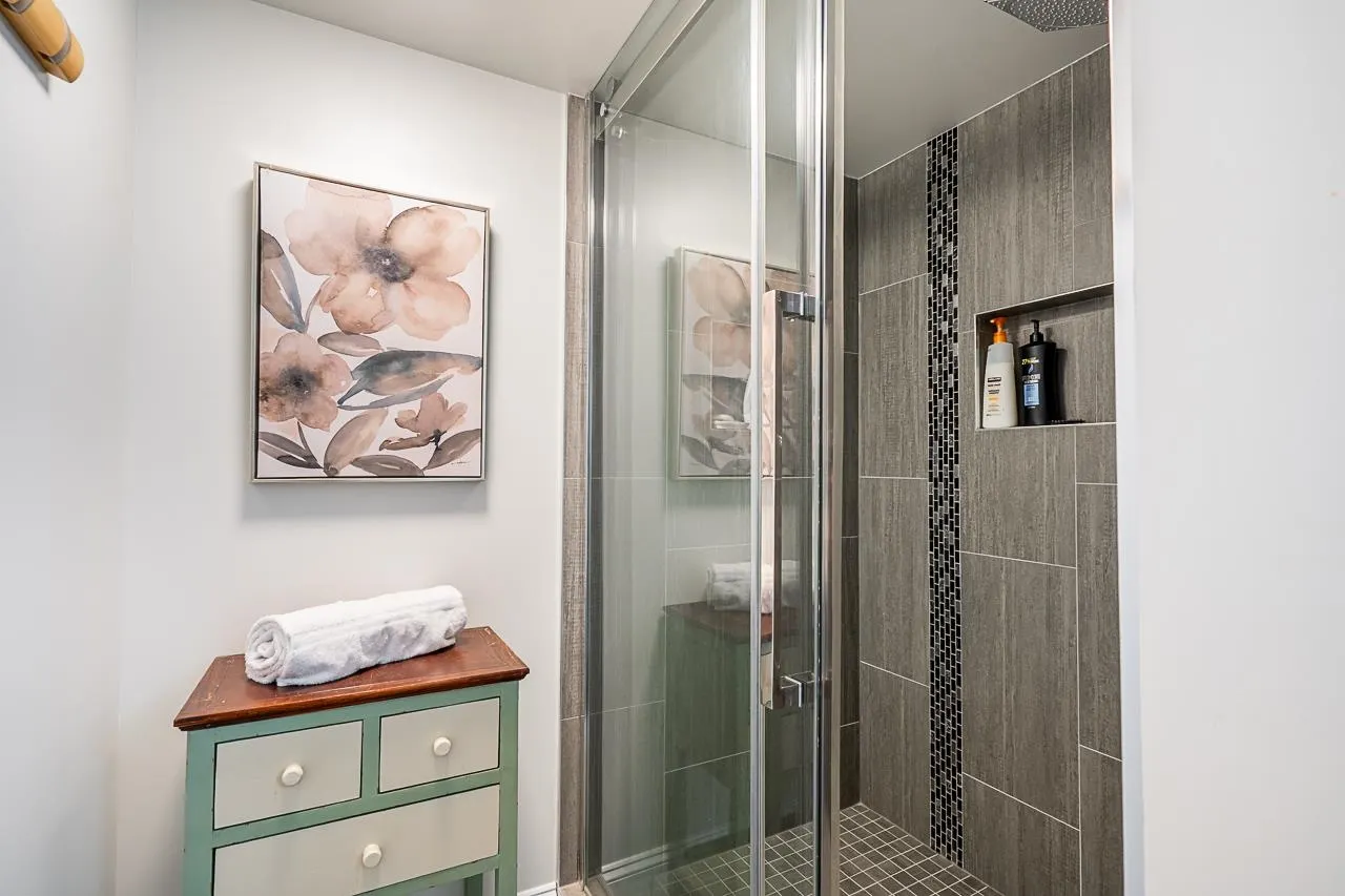 2860 Woodland Street