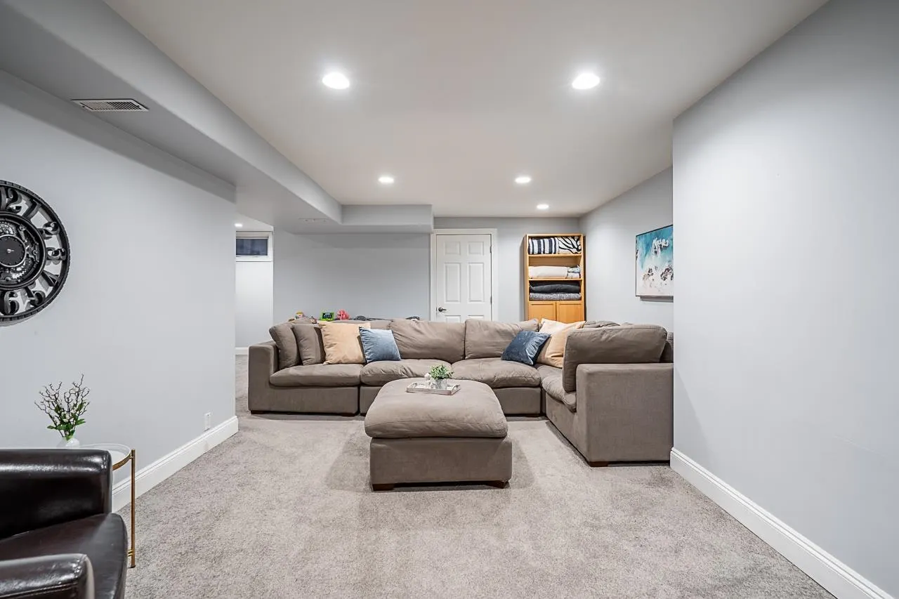 2860 Woodland Street