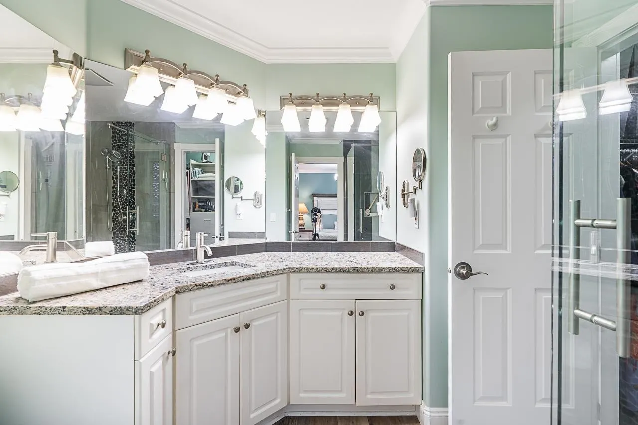 2860 Woodland Street