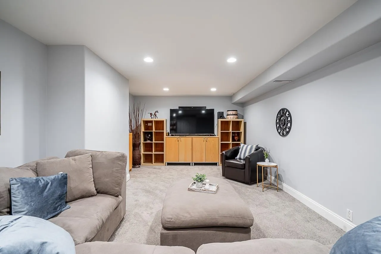 2860 Woodland Street