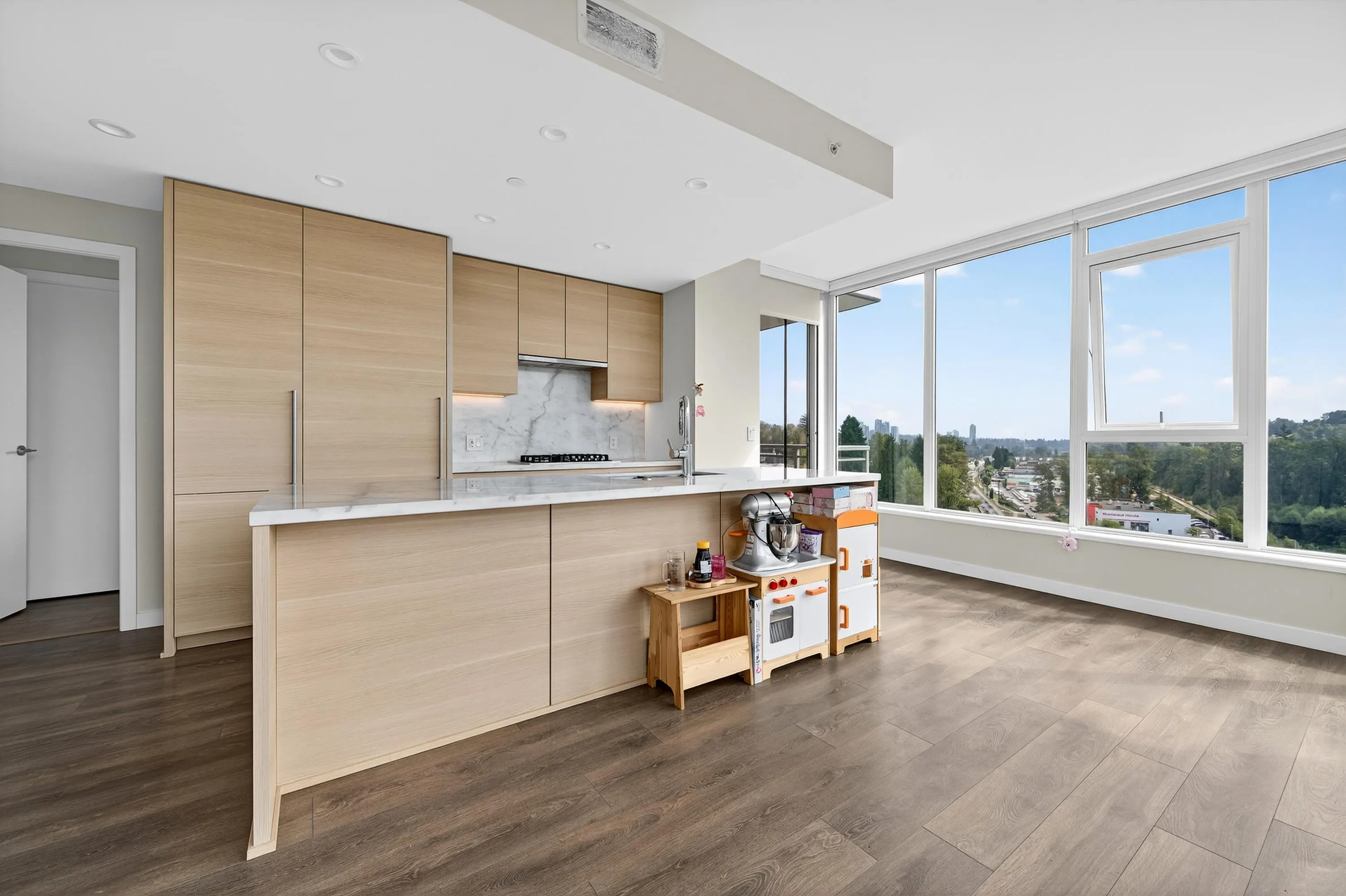 1804 308 Morrissey Road