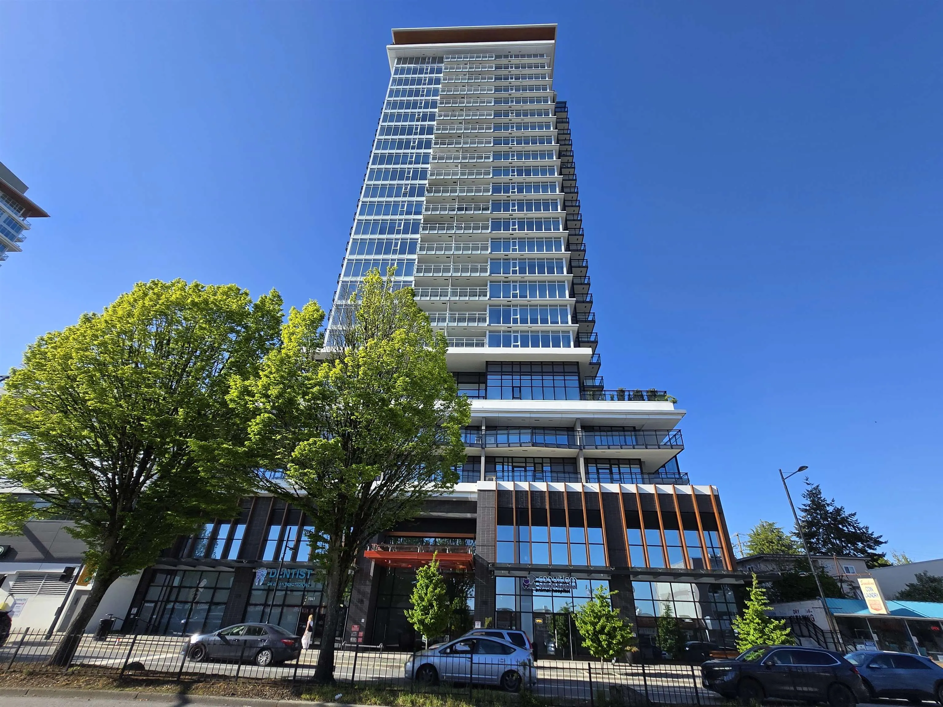 1508 1045 Austin Avenue