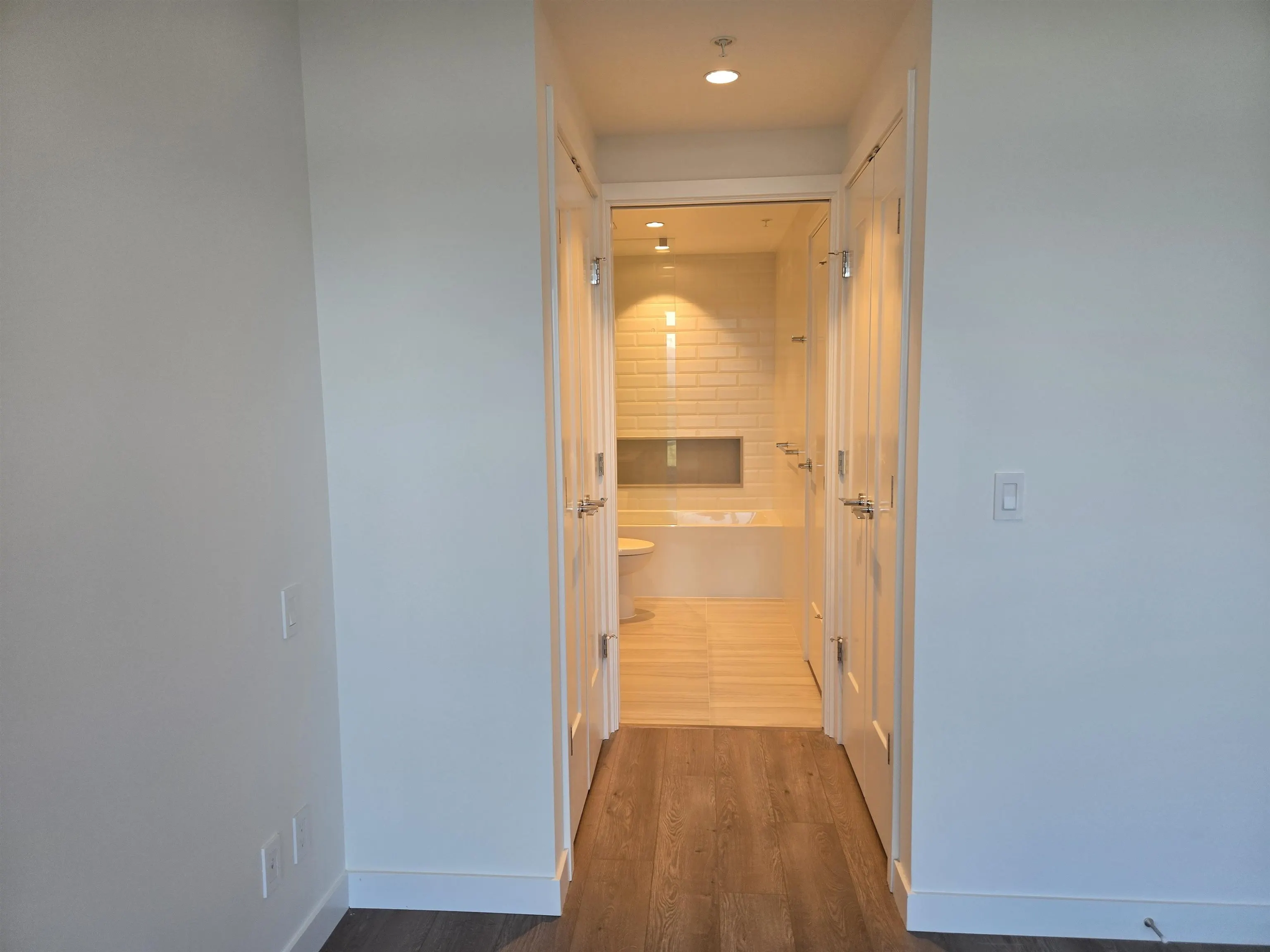 1508 1045 Austin Avenue