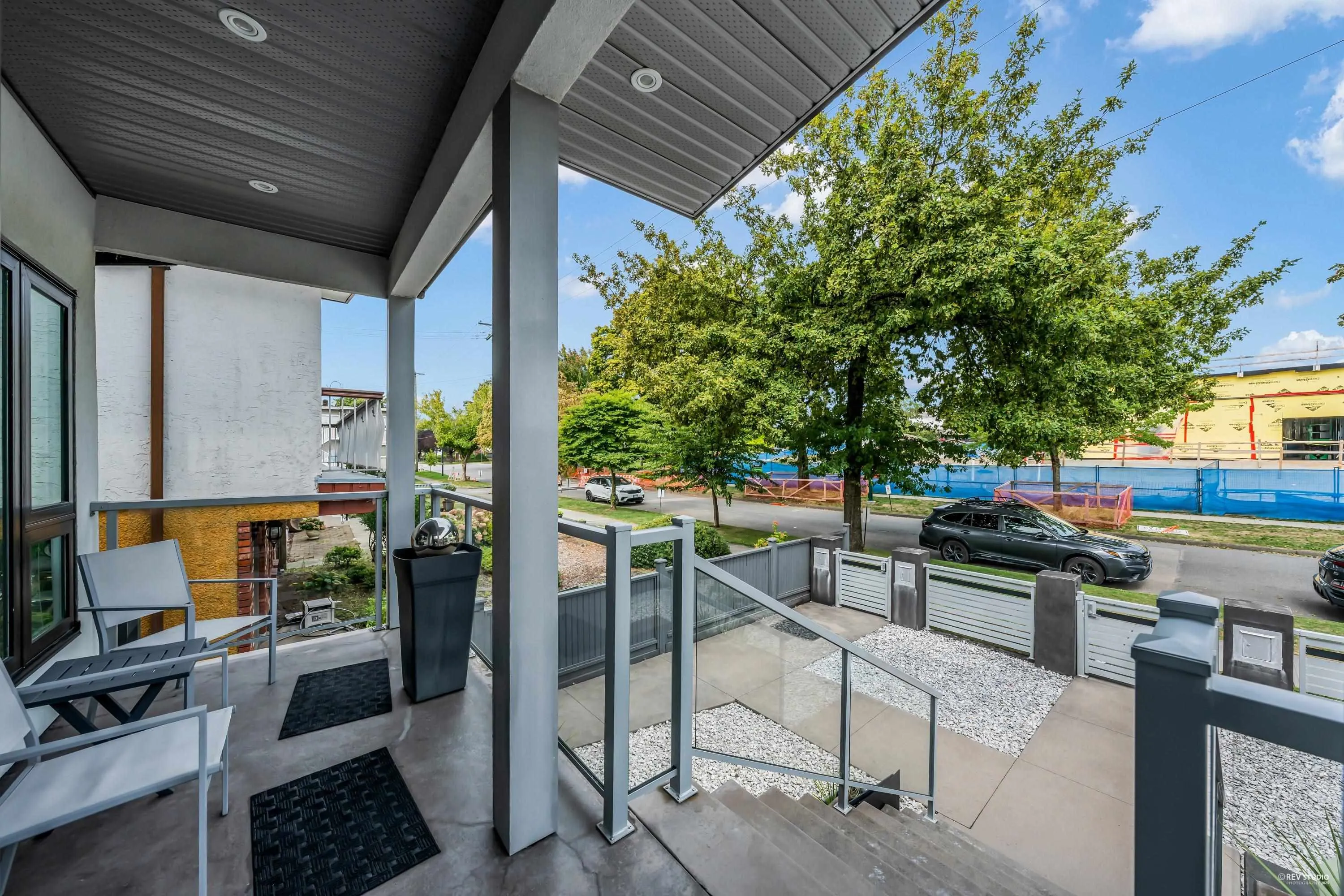 250 E 53rd Avenue