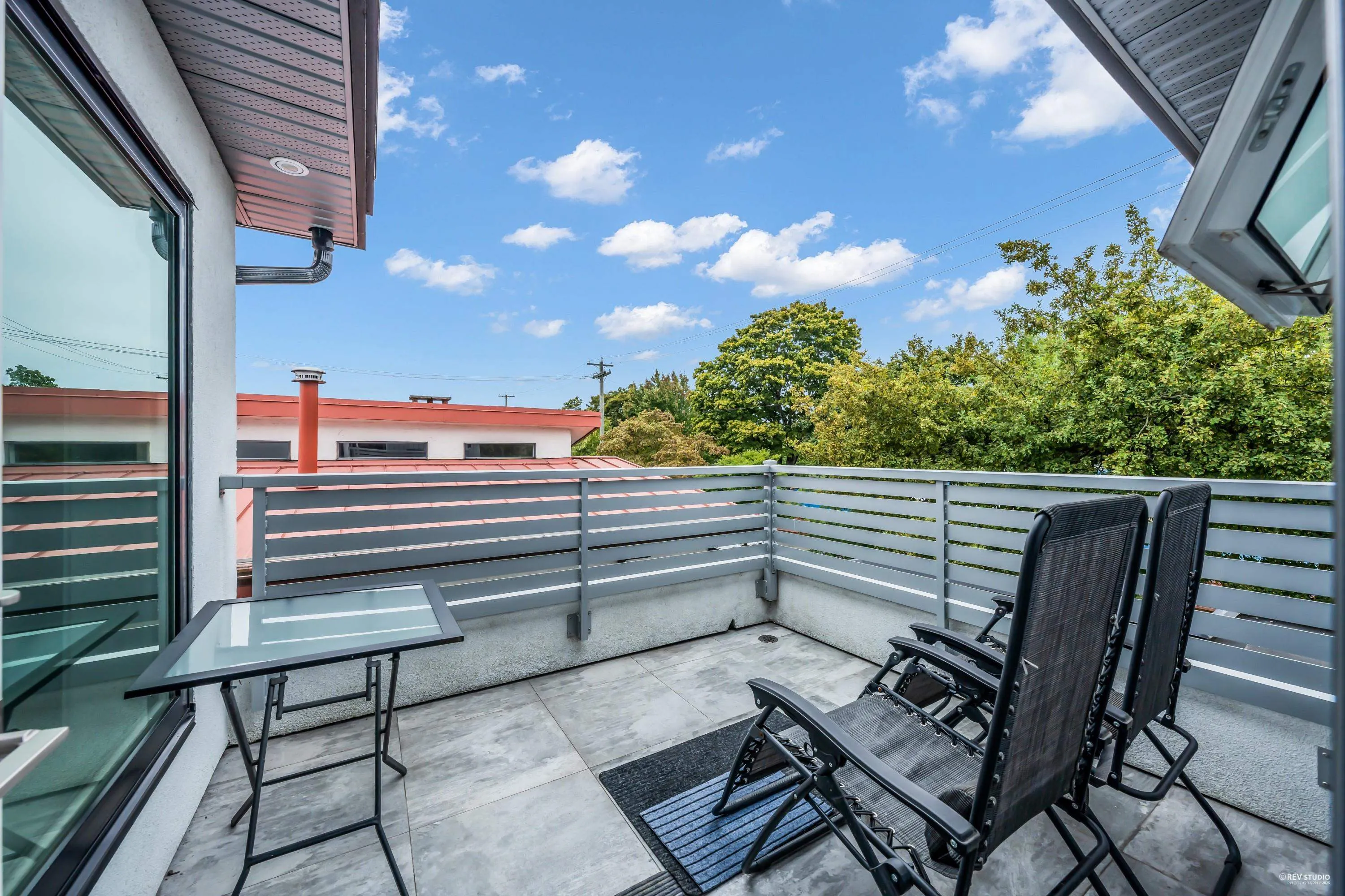 250 E 53rd Avenue