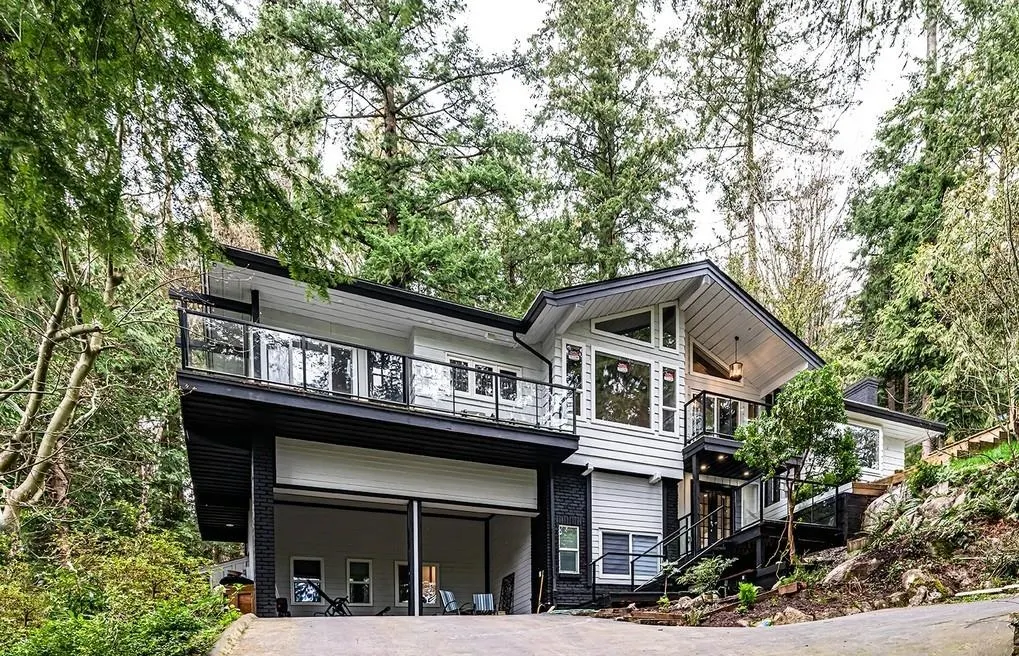 4621 Caulfeild Drive