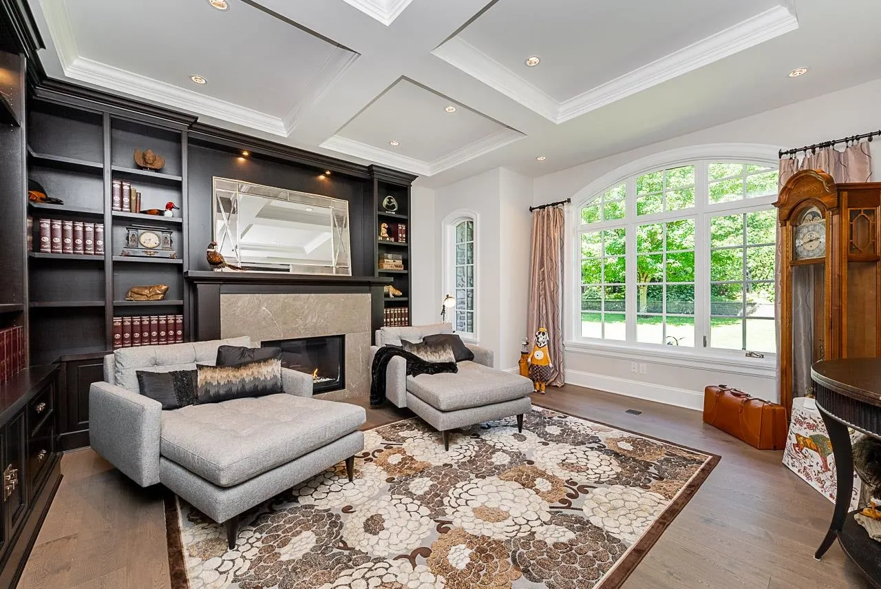 8032 Government Road