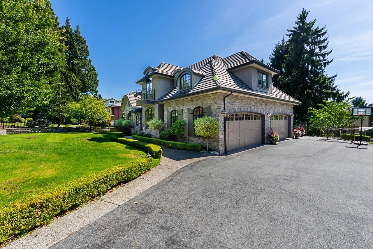 8032 Government Road