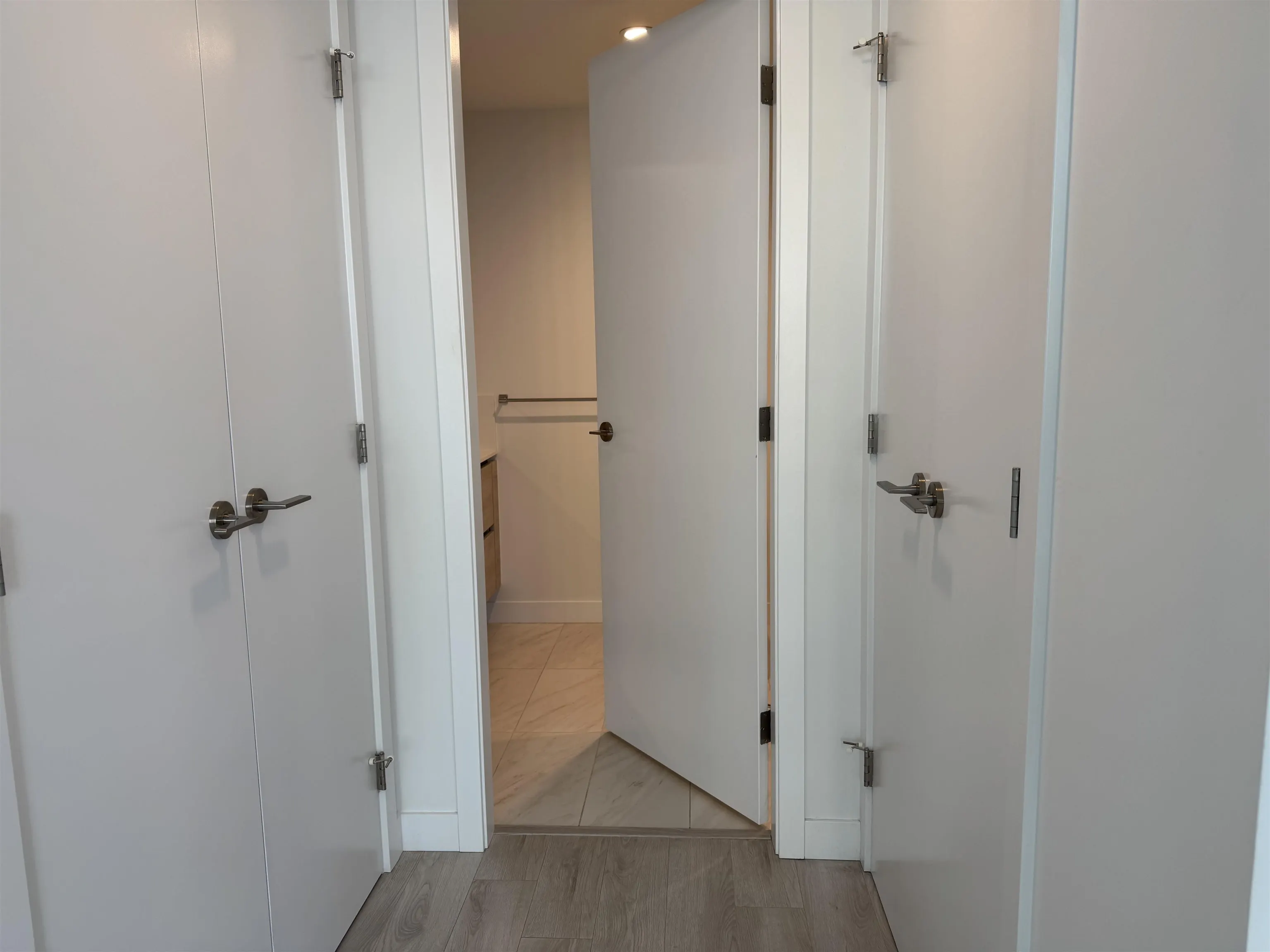 505 2085 Skyline Court