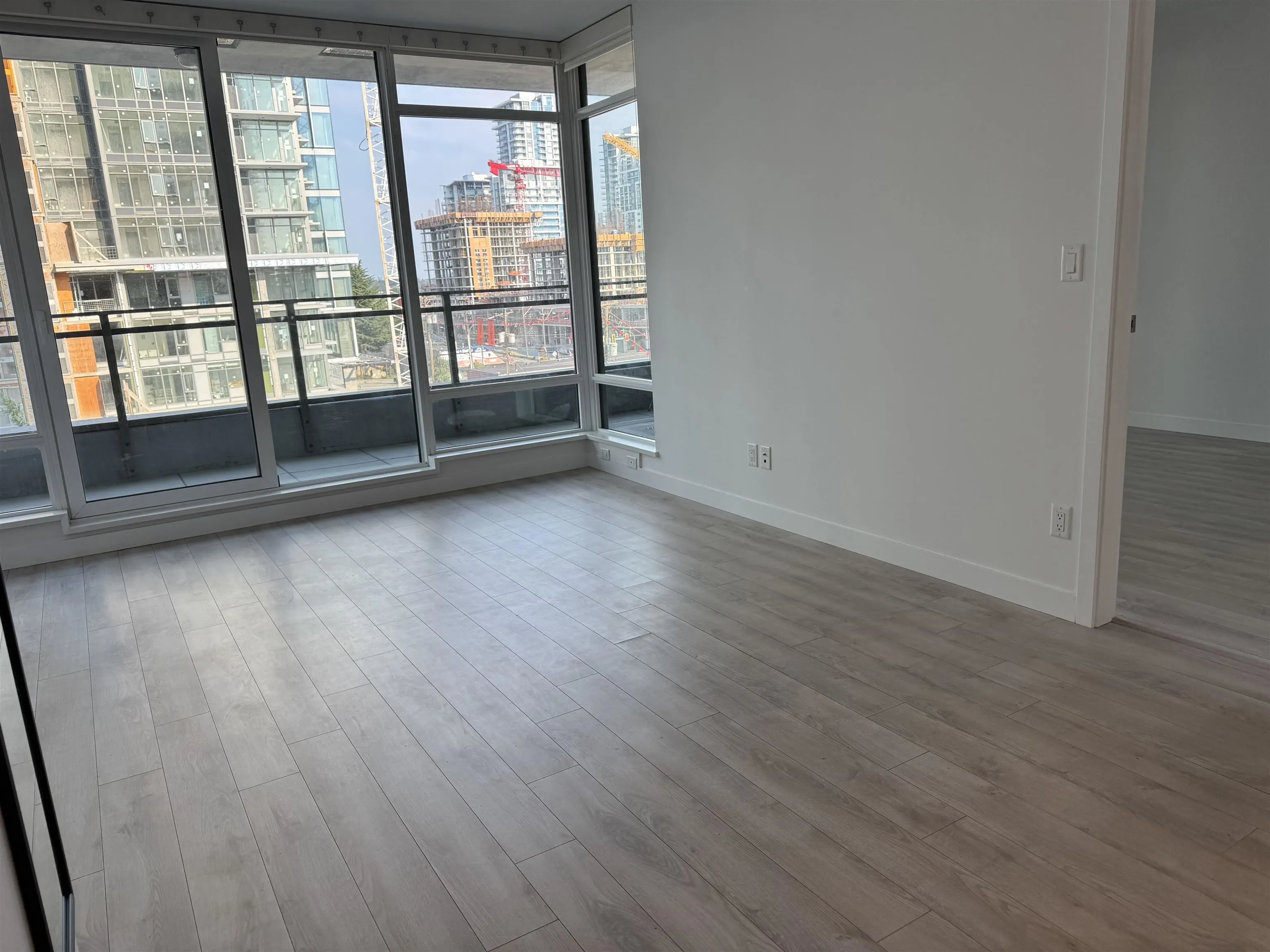 505 2085 Skyline Court