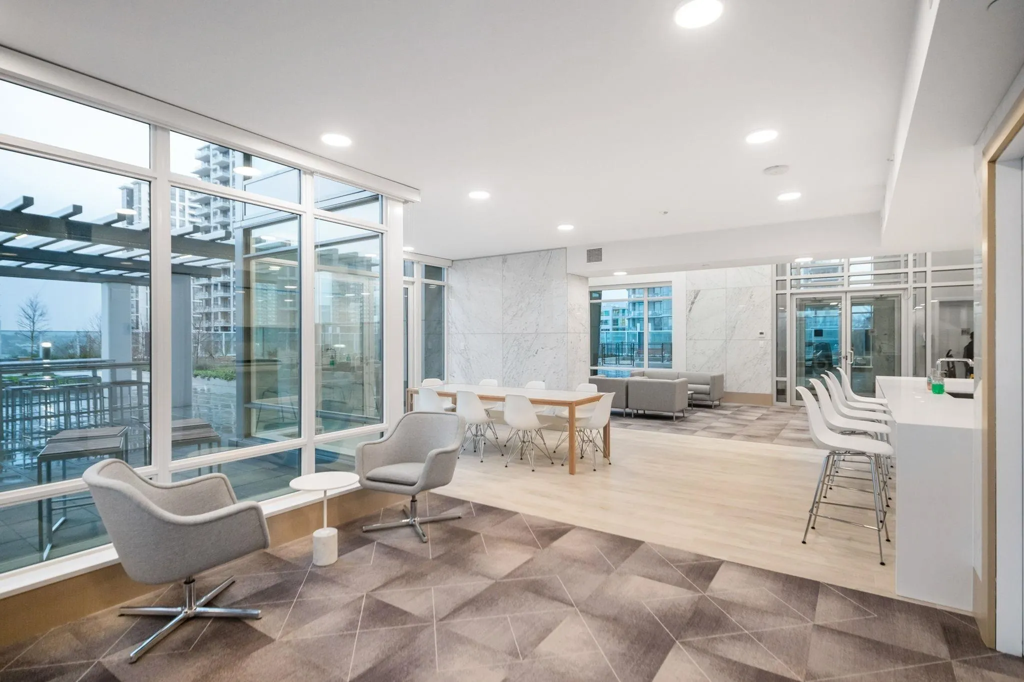 505 2085 Skyline Court