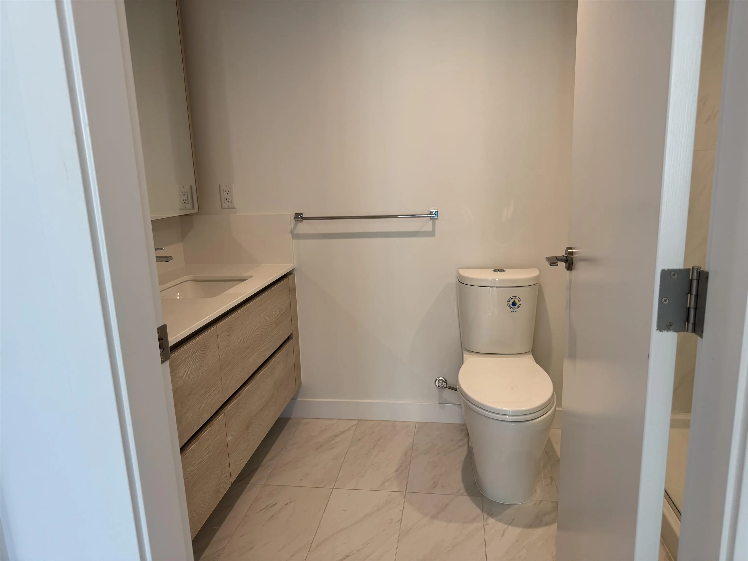 505 2085 Skyline Court