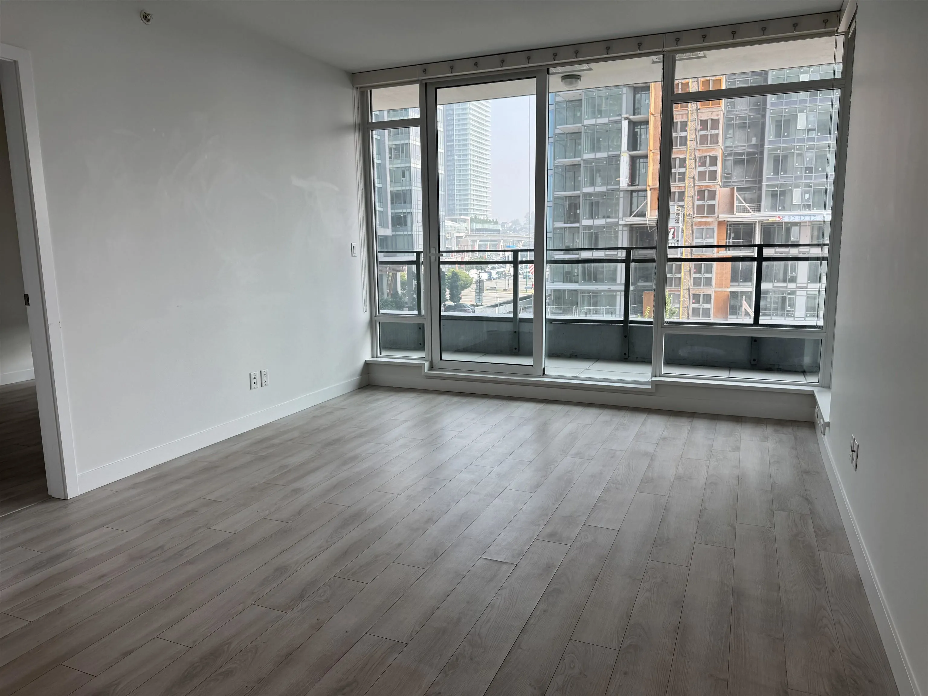 505 2085 Skyline Court