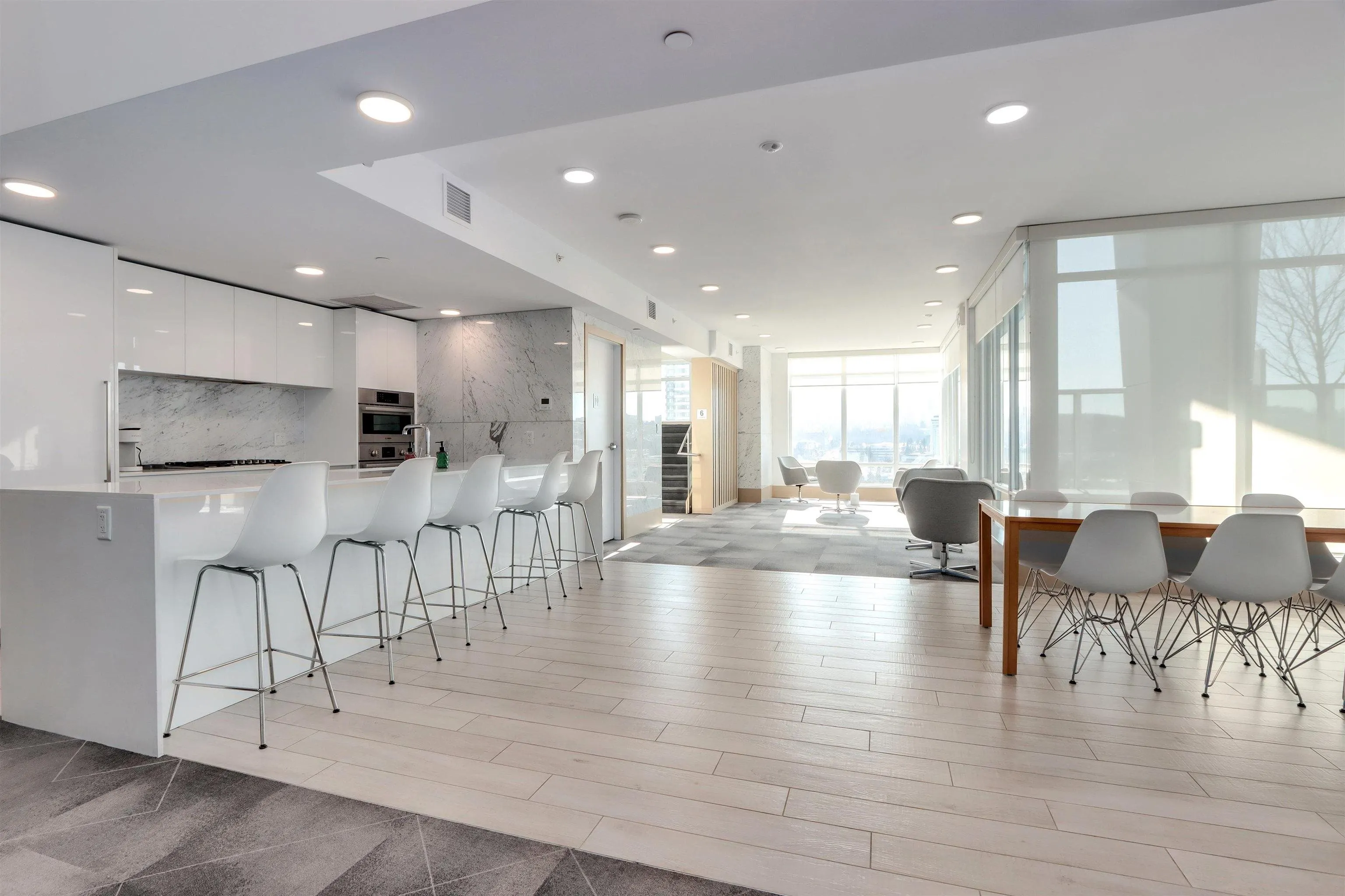 505 2085 Skyline Court
