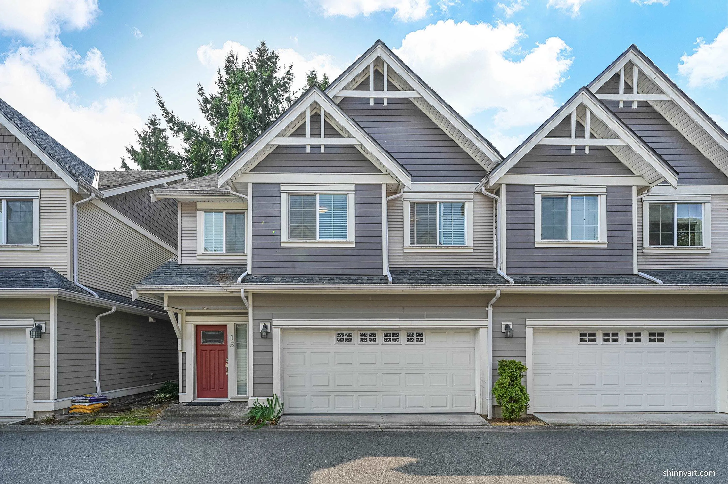 15 8200 Blundell Road