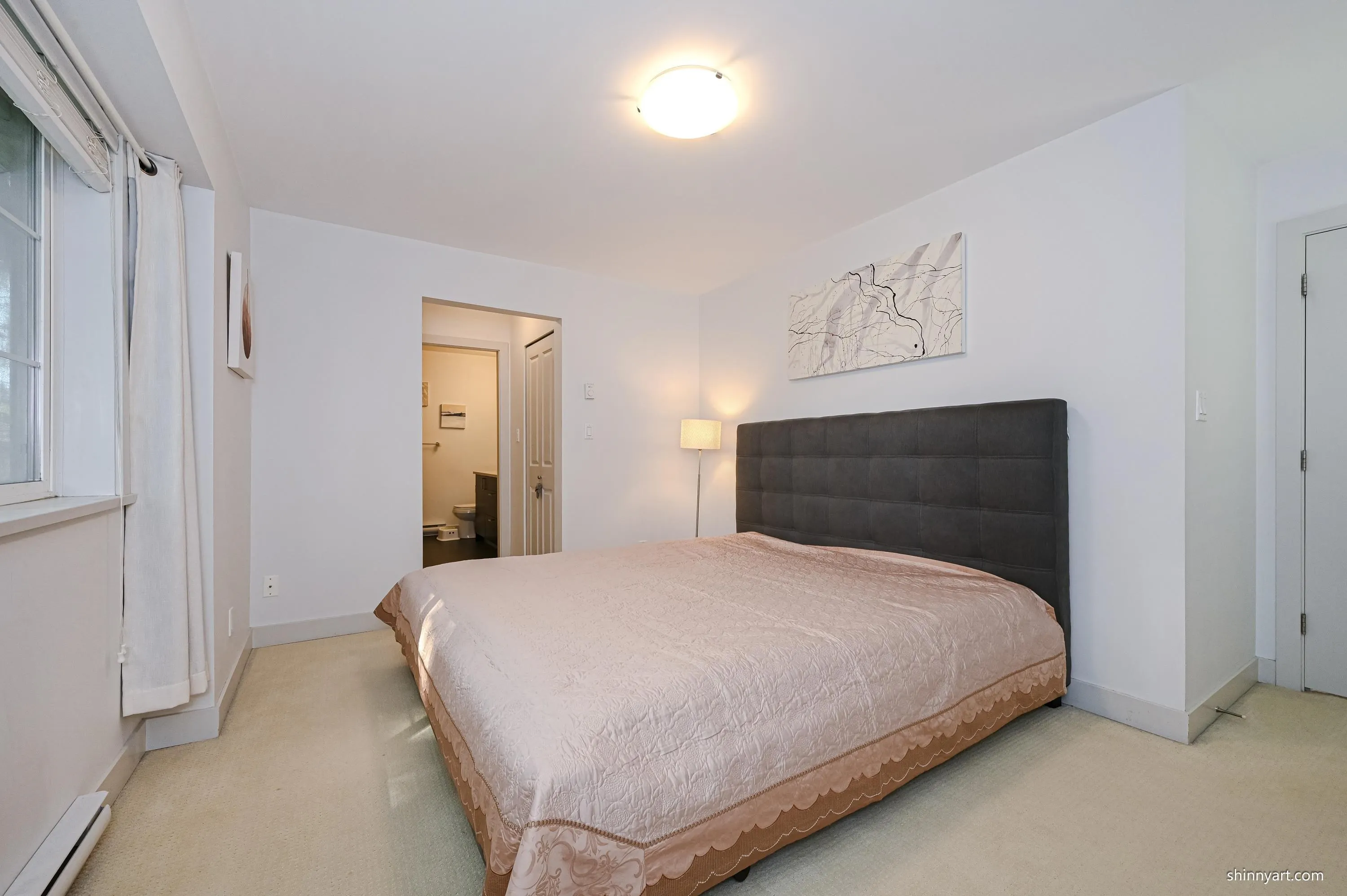 15 8200 Blundell Road