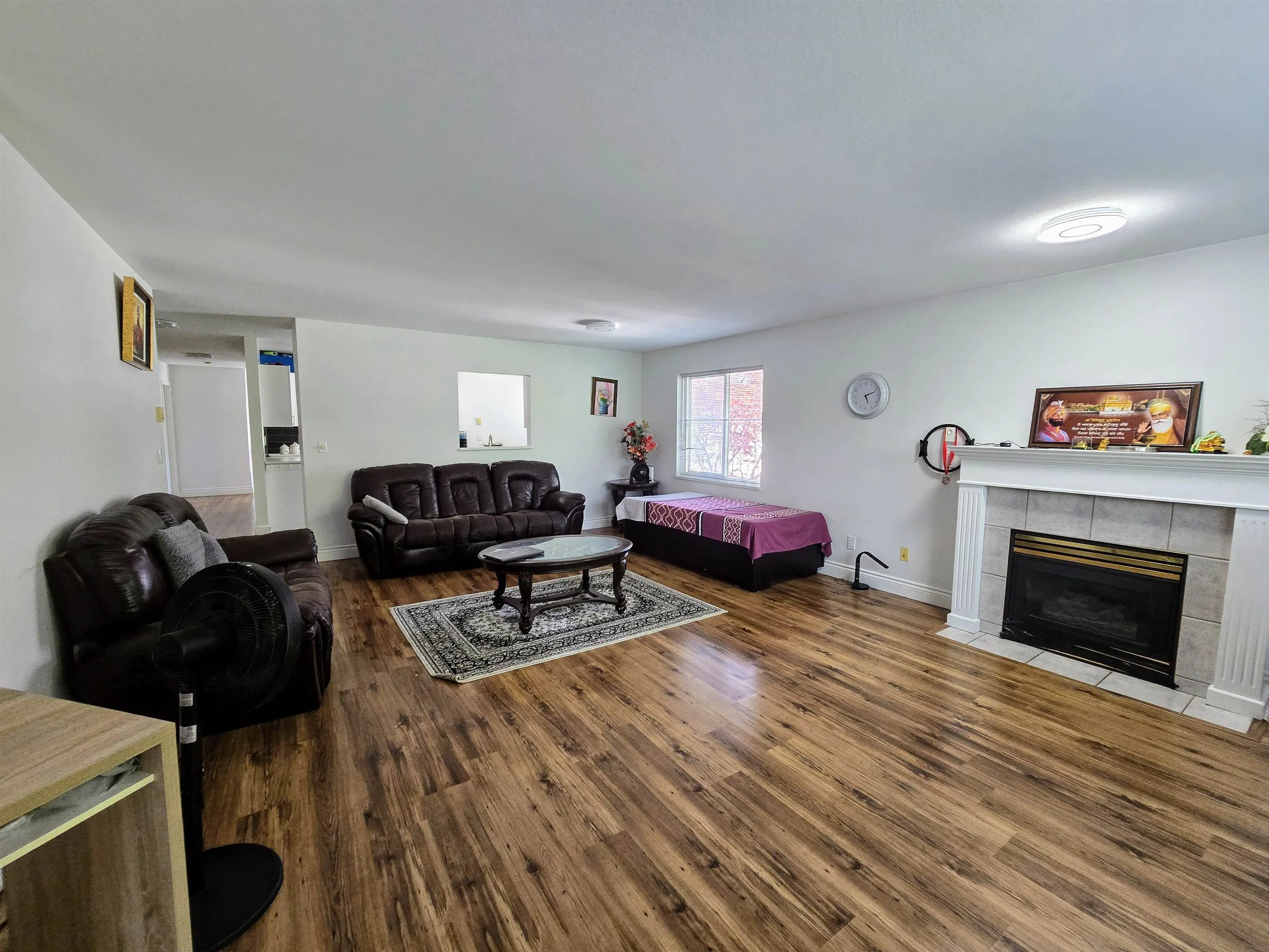 26 8338 158 Street