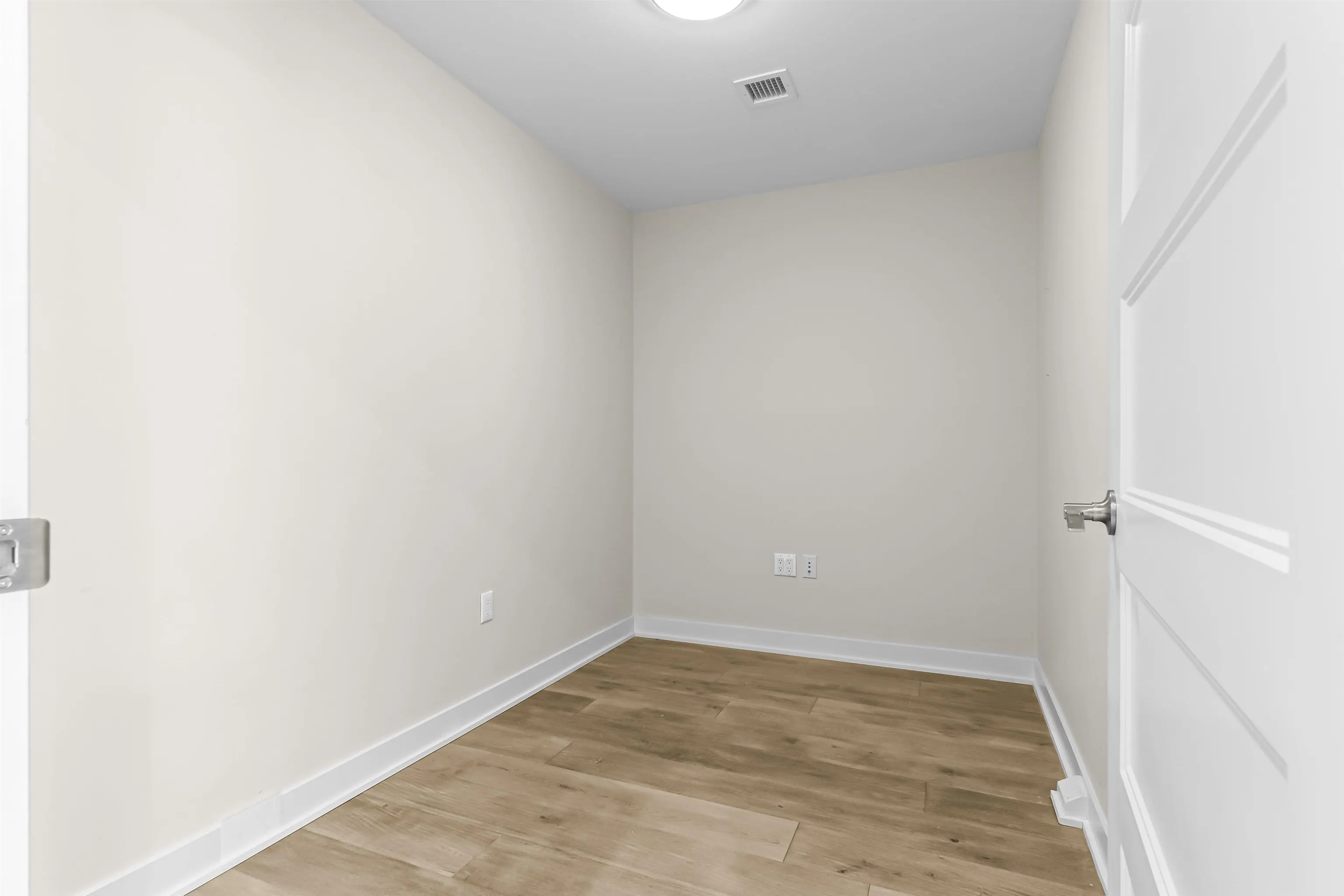 210 6168 London Road