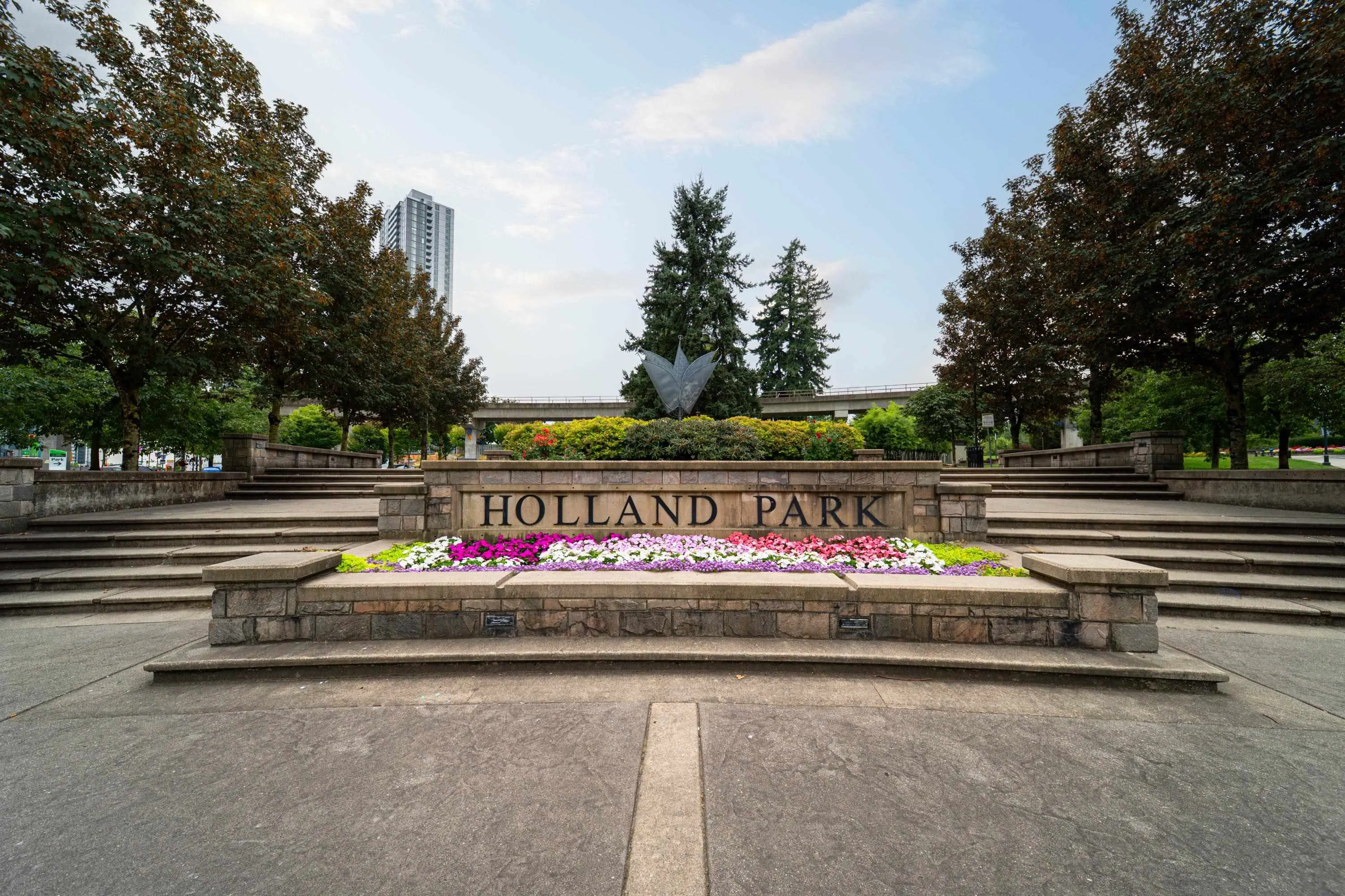 3105 13618 100 Avenue