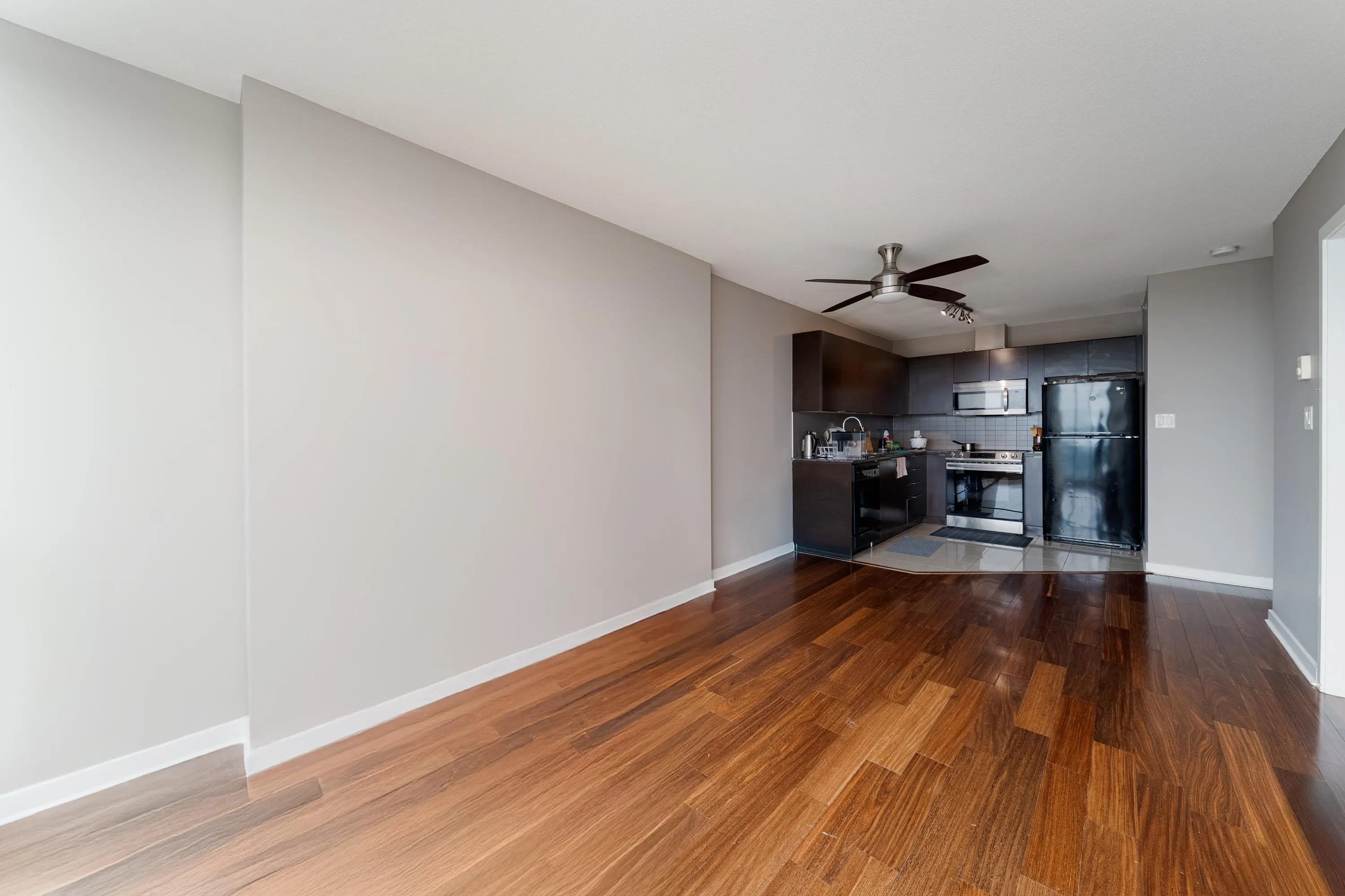 3105 13618 100 Avenue