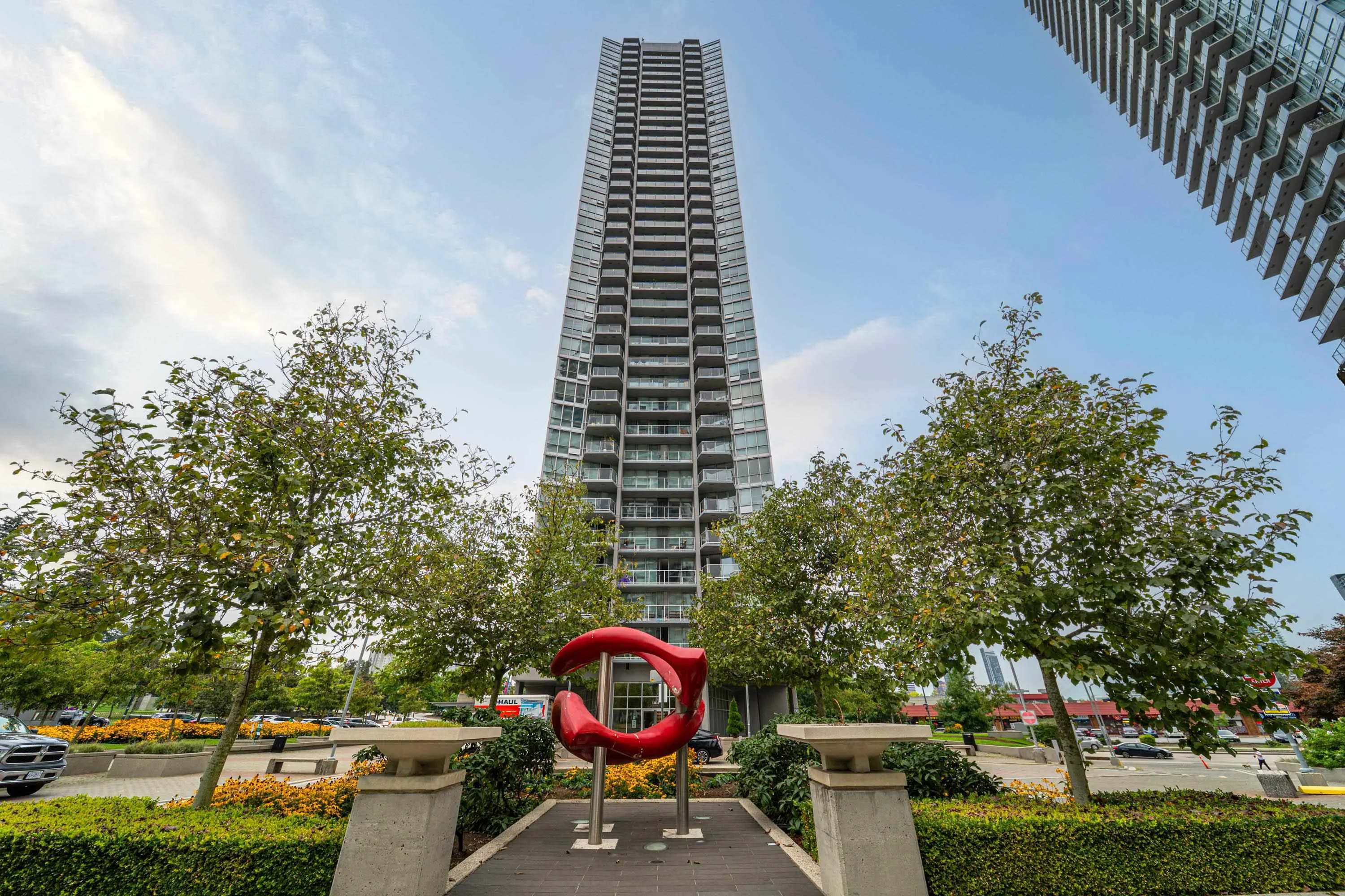 3105 13618 100 Avenue
