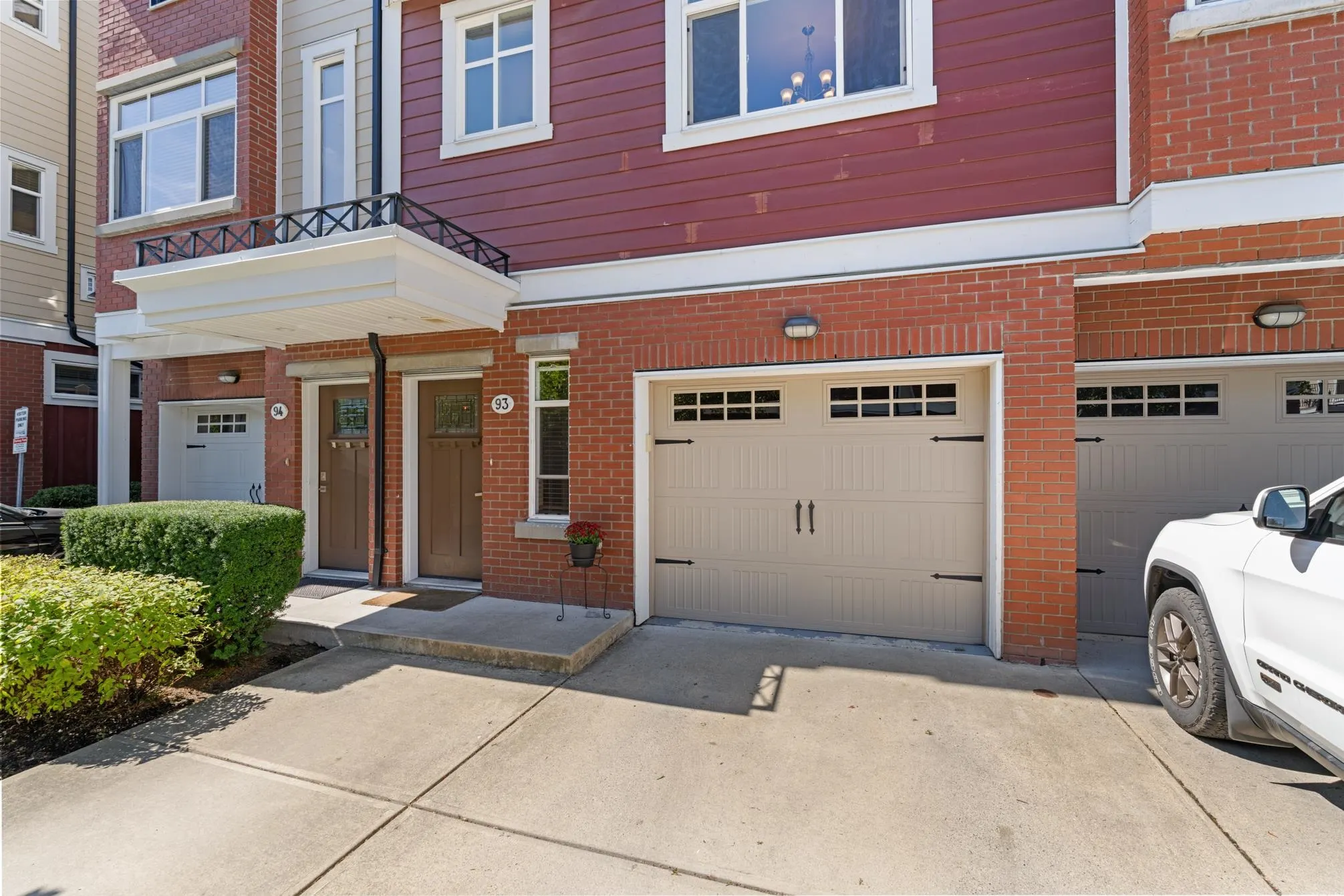 93 8068 207 Street