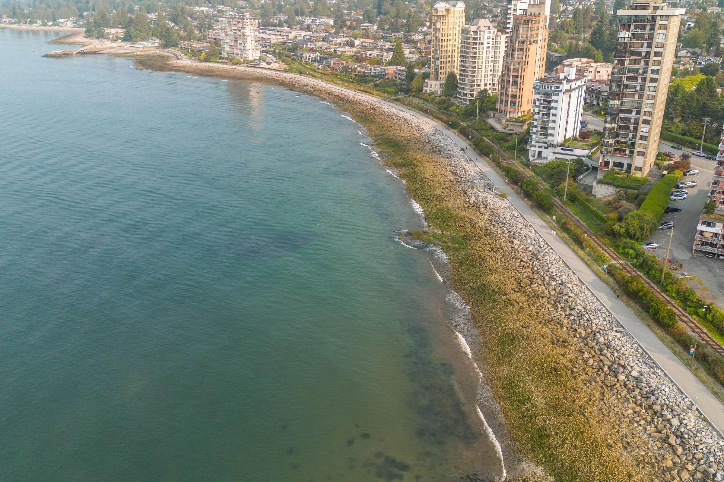 5 2150 Marine Drive