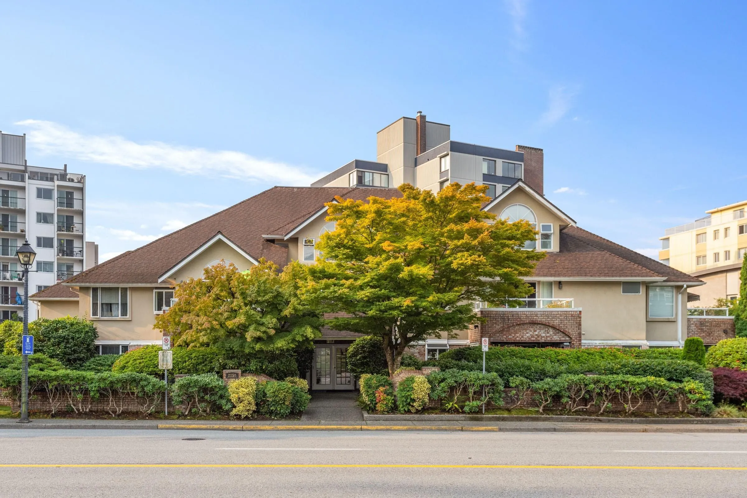 5 2150 Marine Drive