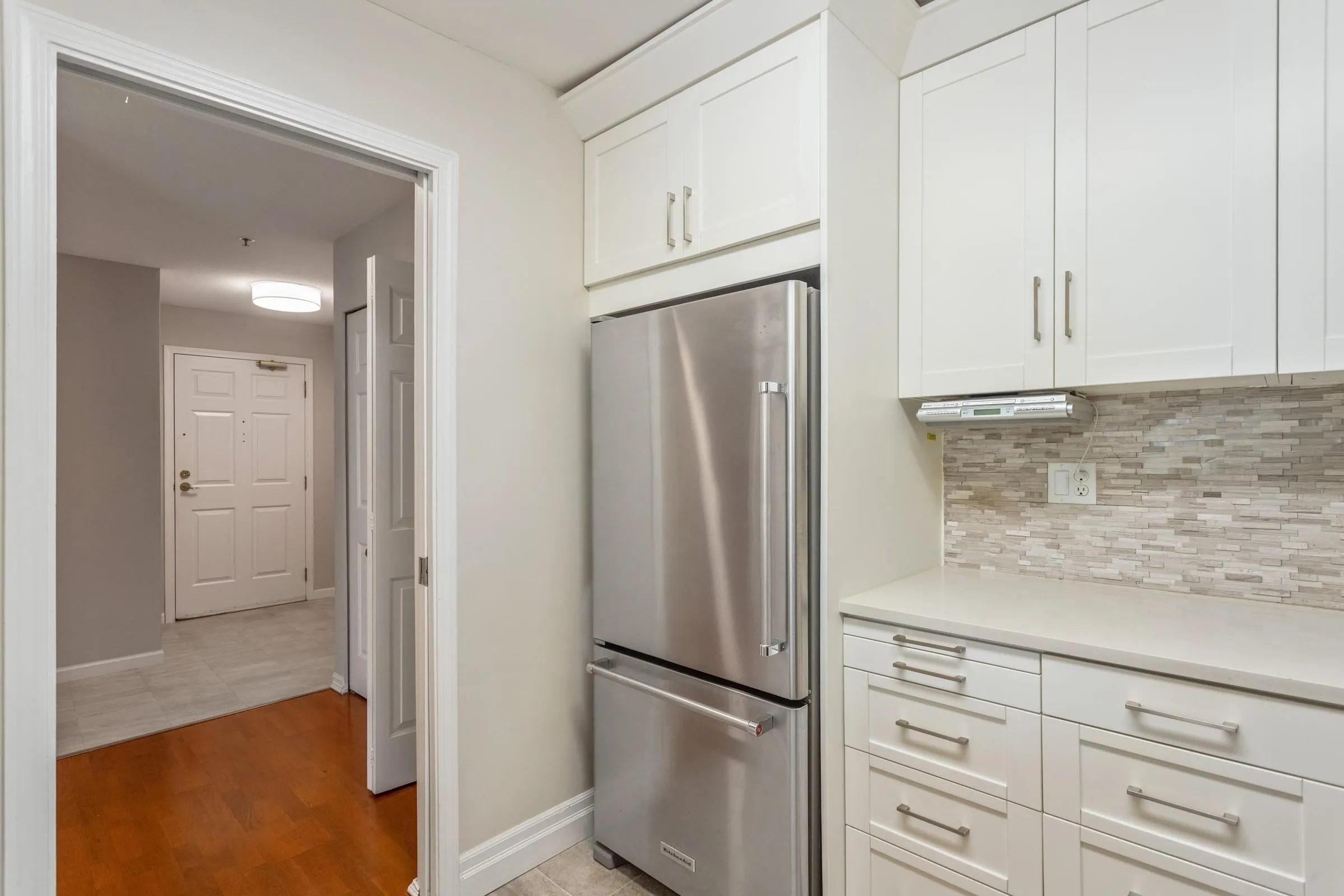 5 2150 Marine Drive