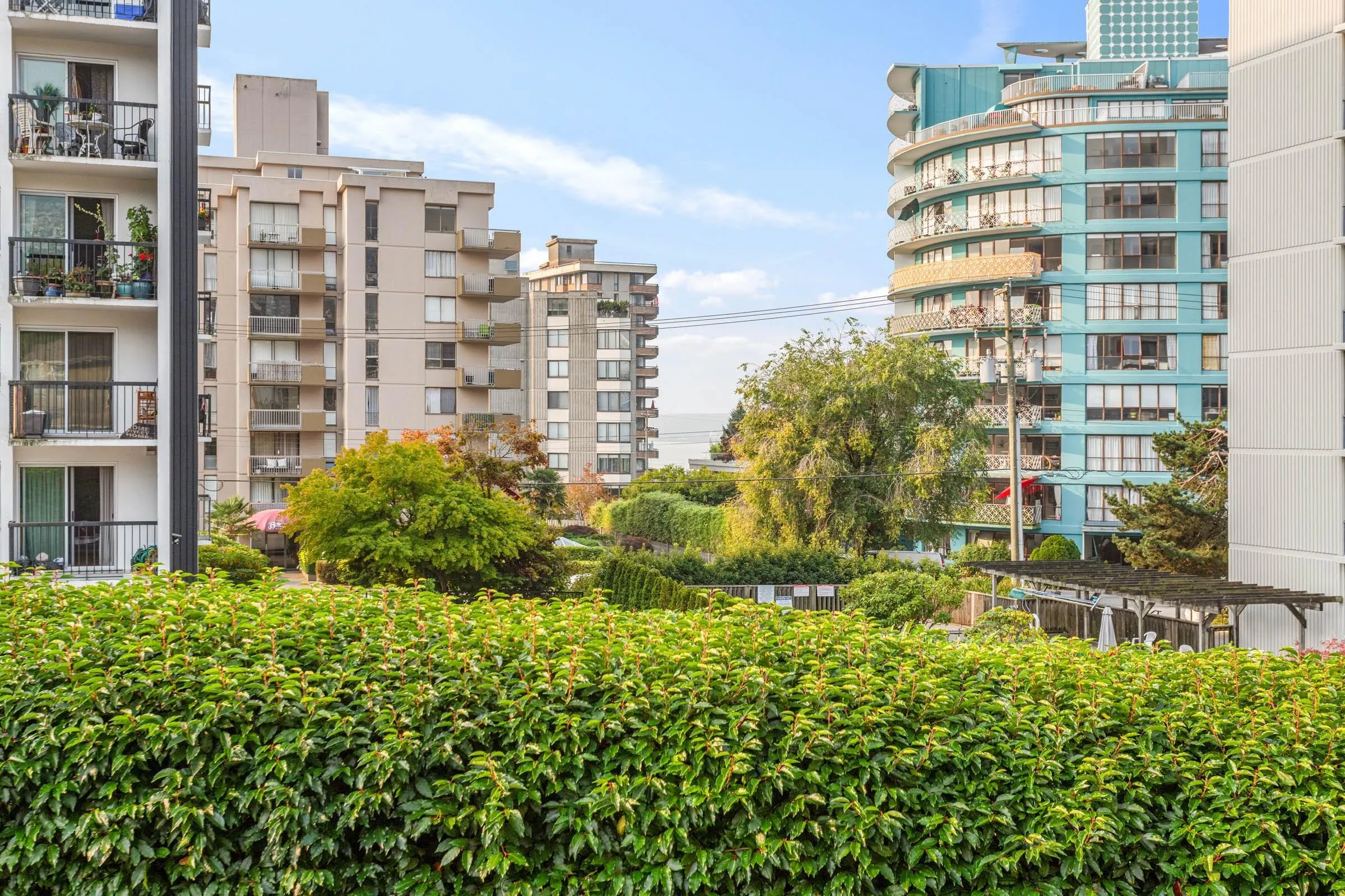 5 2150 Marine Drive