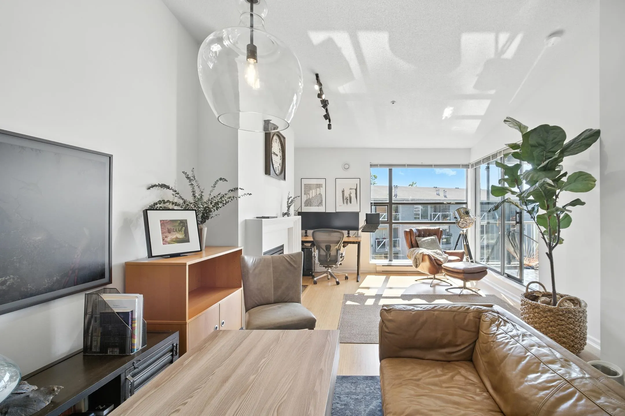 409 1820 E Kent Ave South Avenue