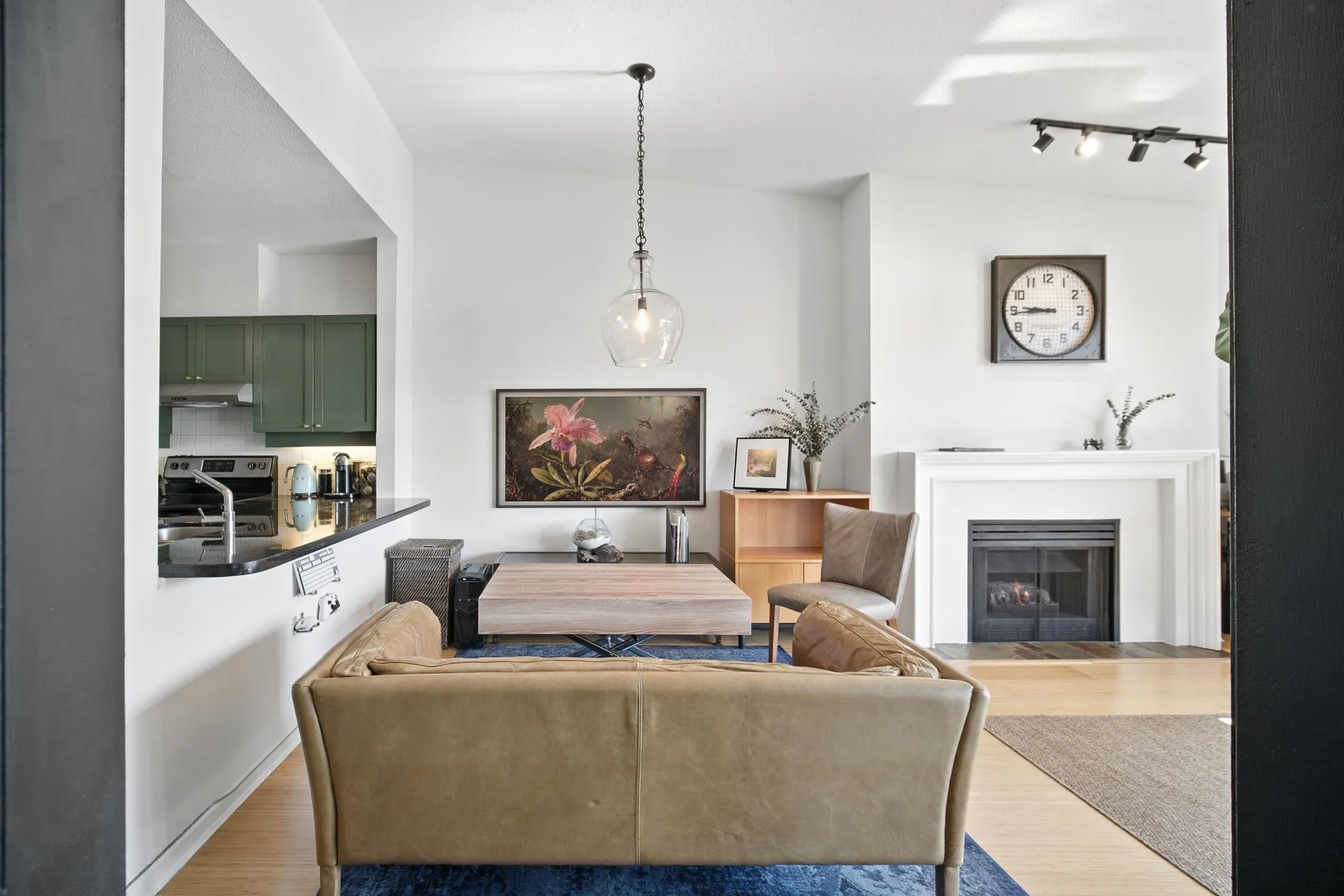 409 1820 E Kent Ave South Avenue