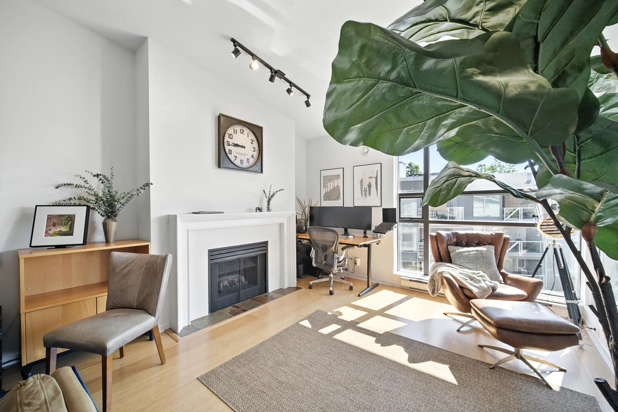 409 1820 E Kent Ave South Avenue