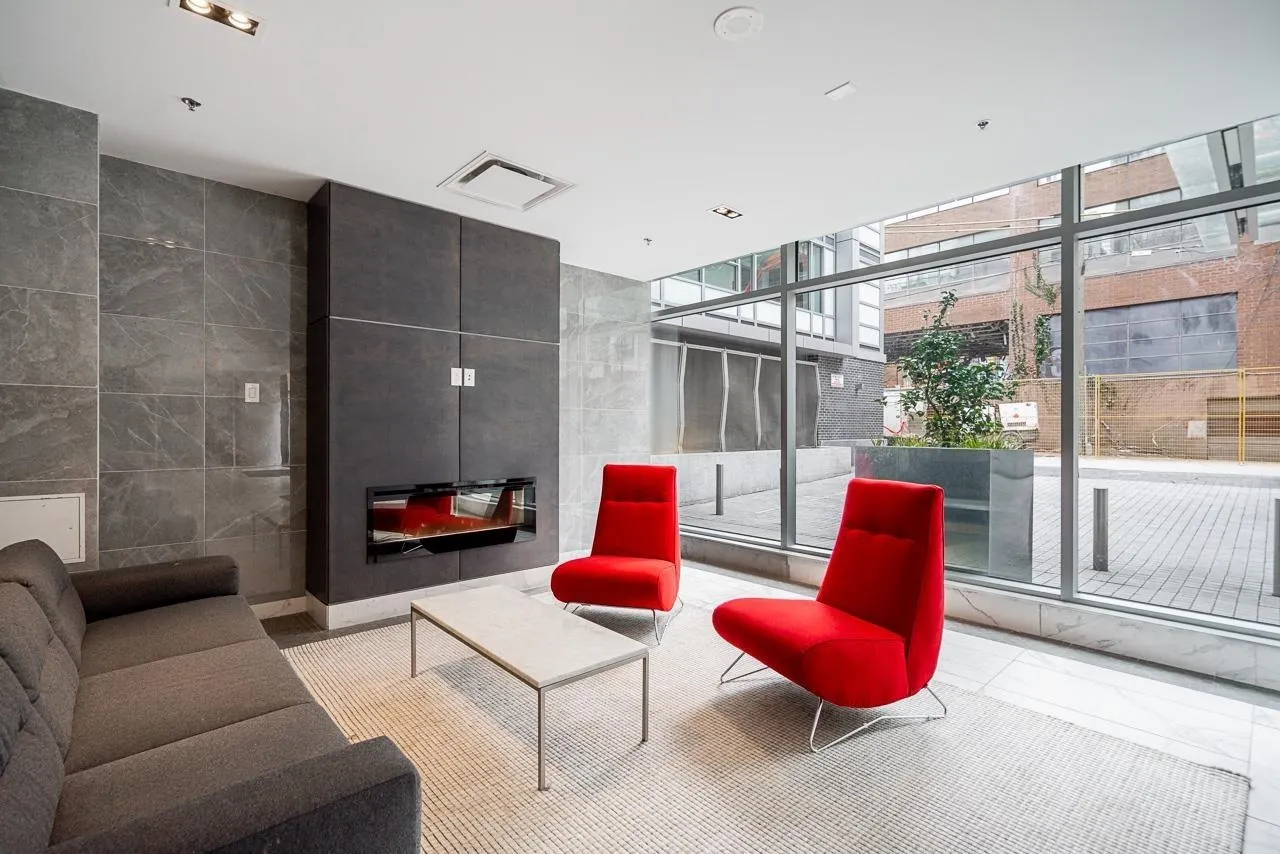2904 1283 Howe Street