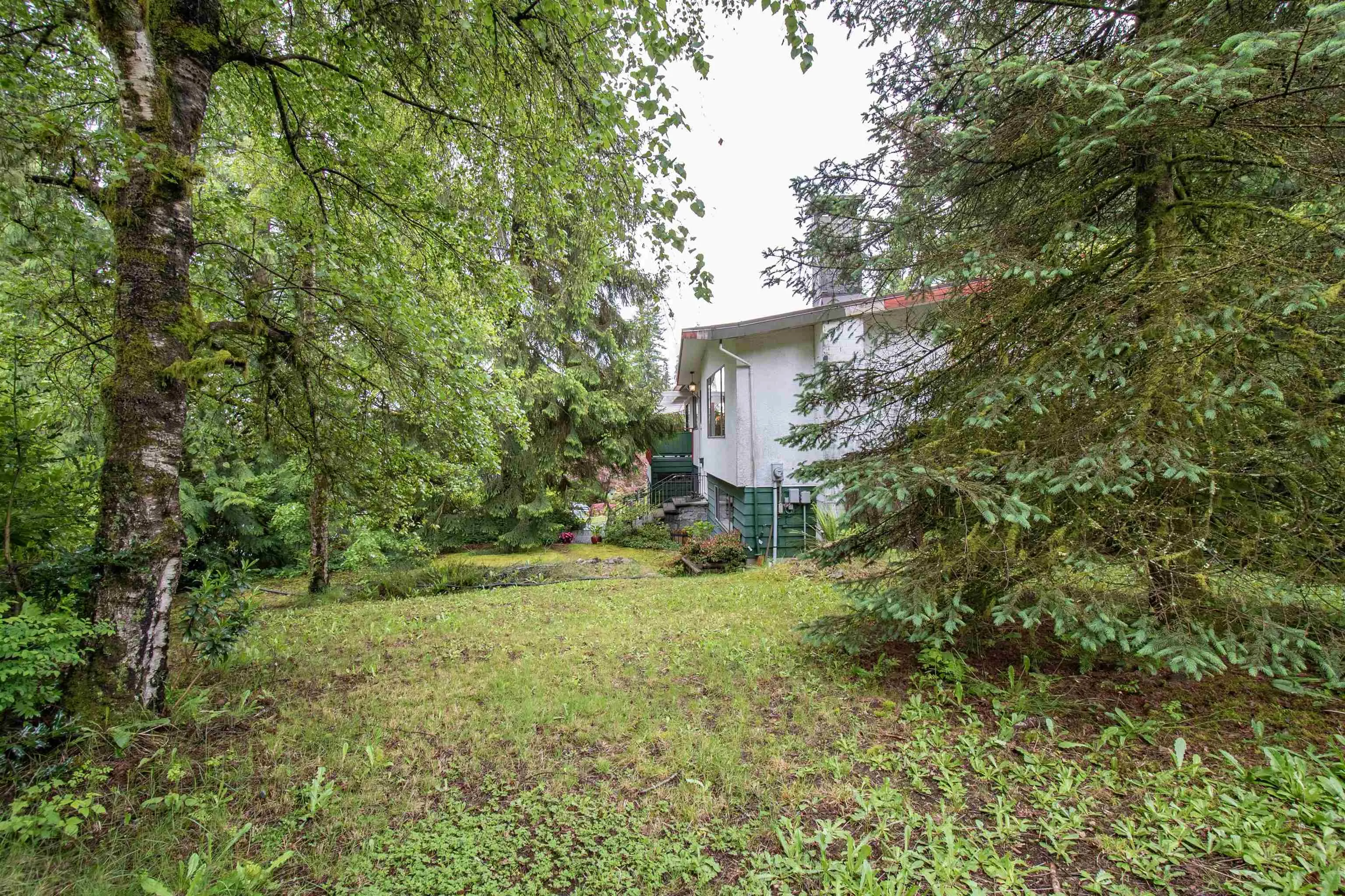 3875 Regent Avenue