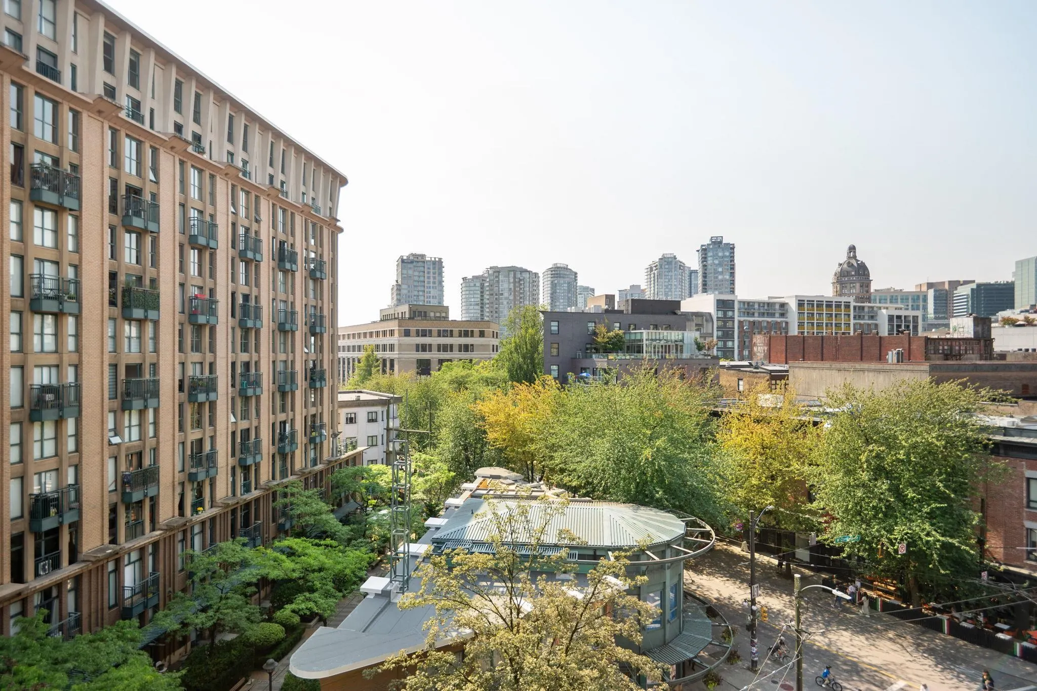 508 1 E Cordova Street