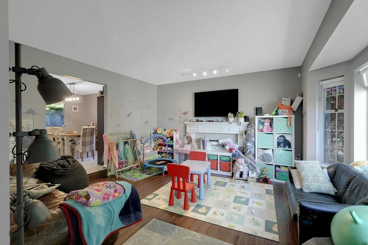 5256 Cambridge Court