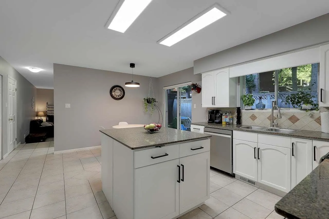 5256 Cambridge Court