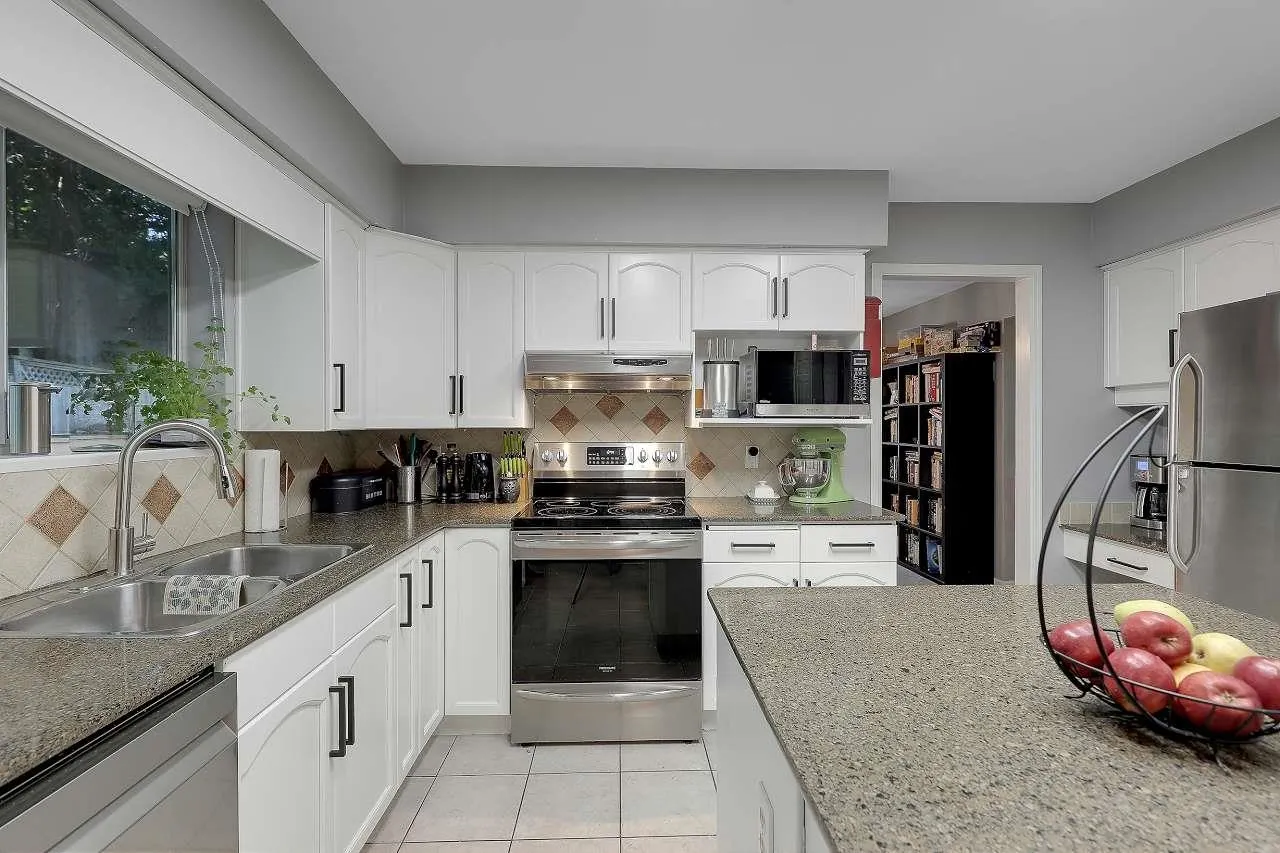 5256 Cambridge Court