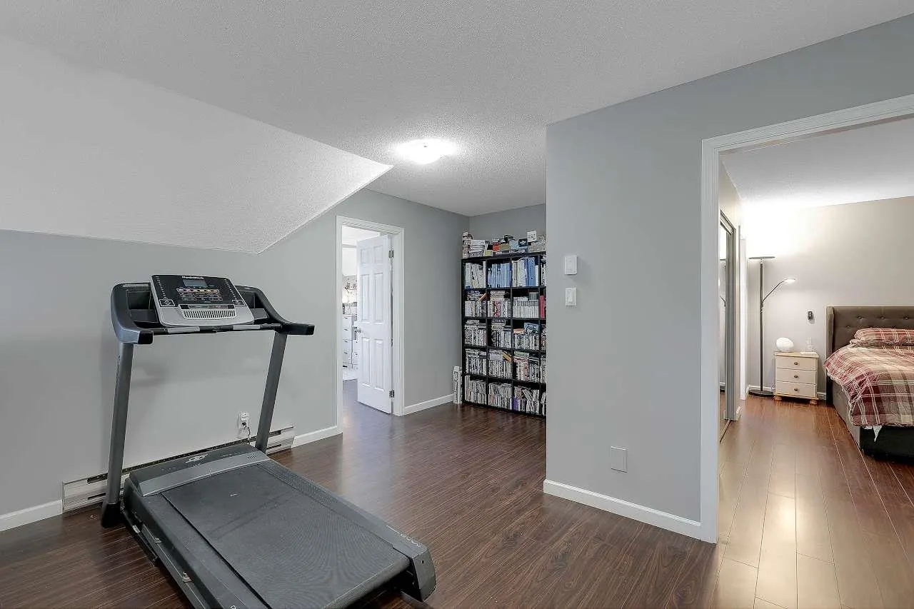 5256 Cambridge Court