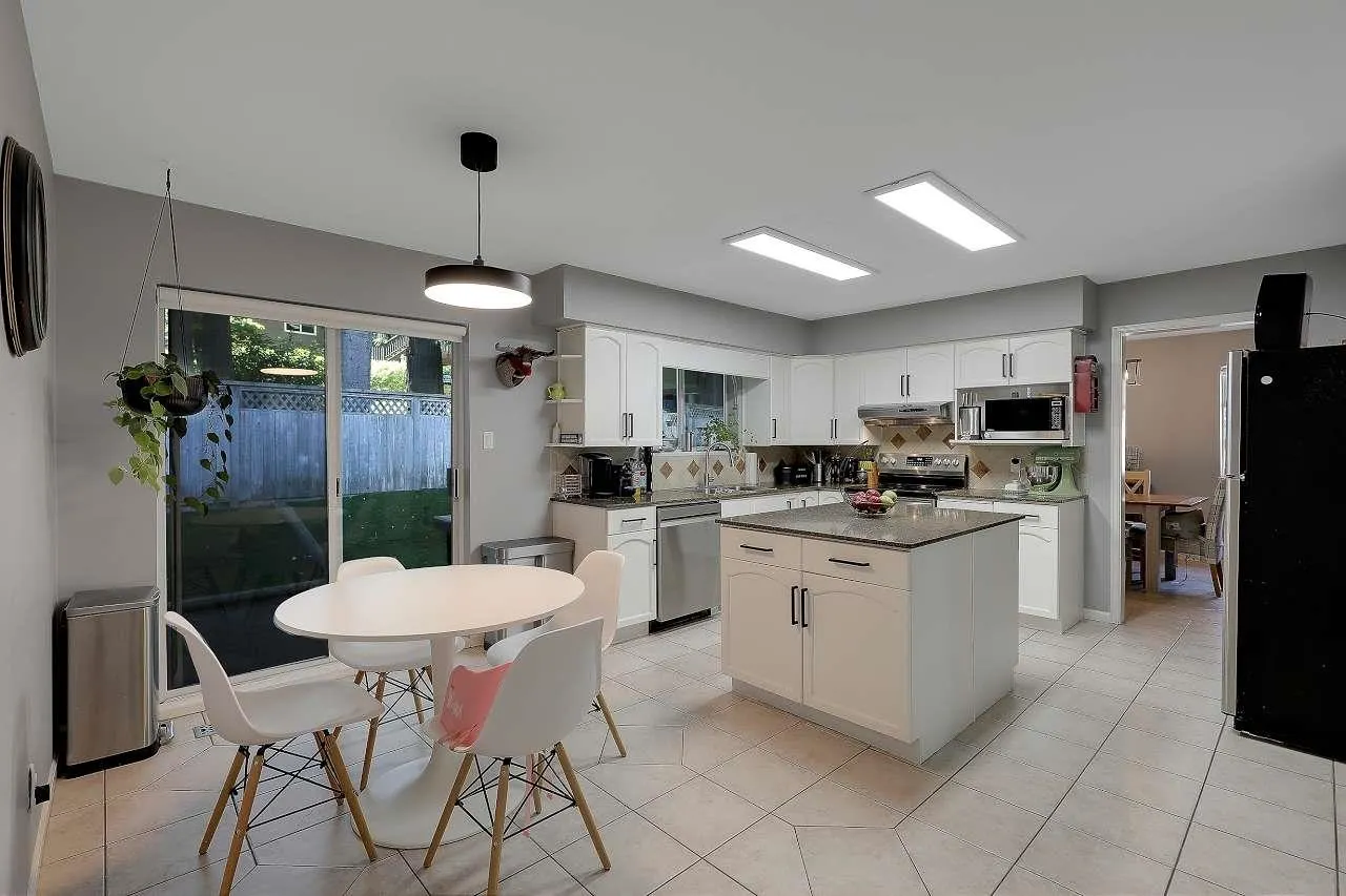 5256 Cambridge Court