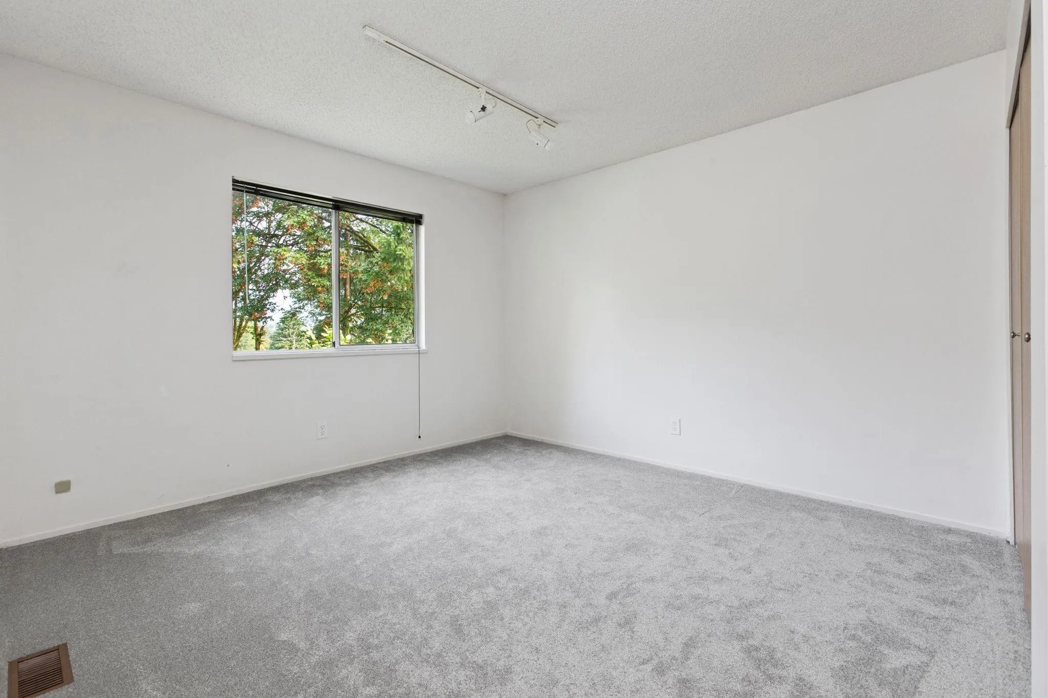 65 Seaview Drive