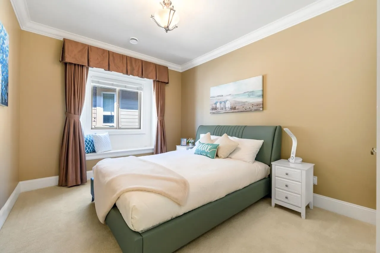 5830 Fair Wynd