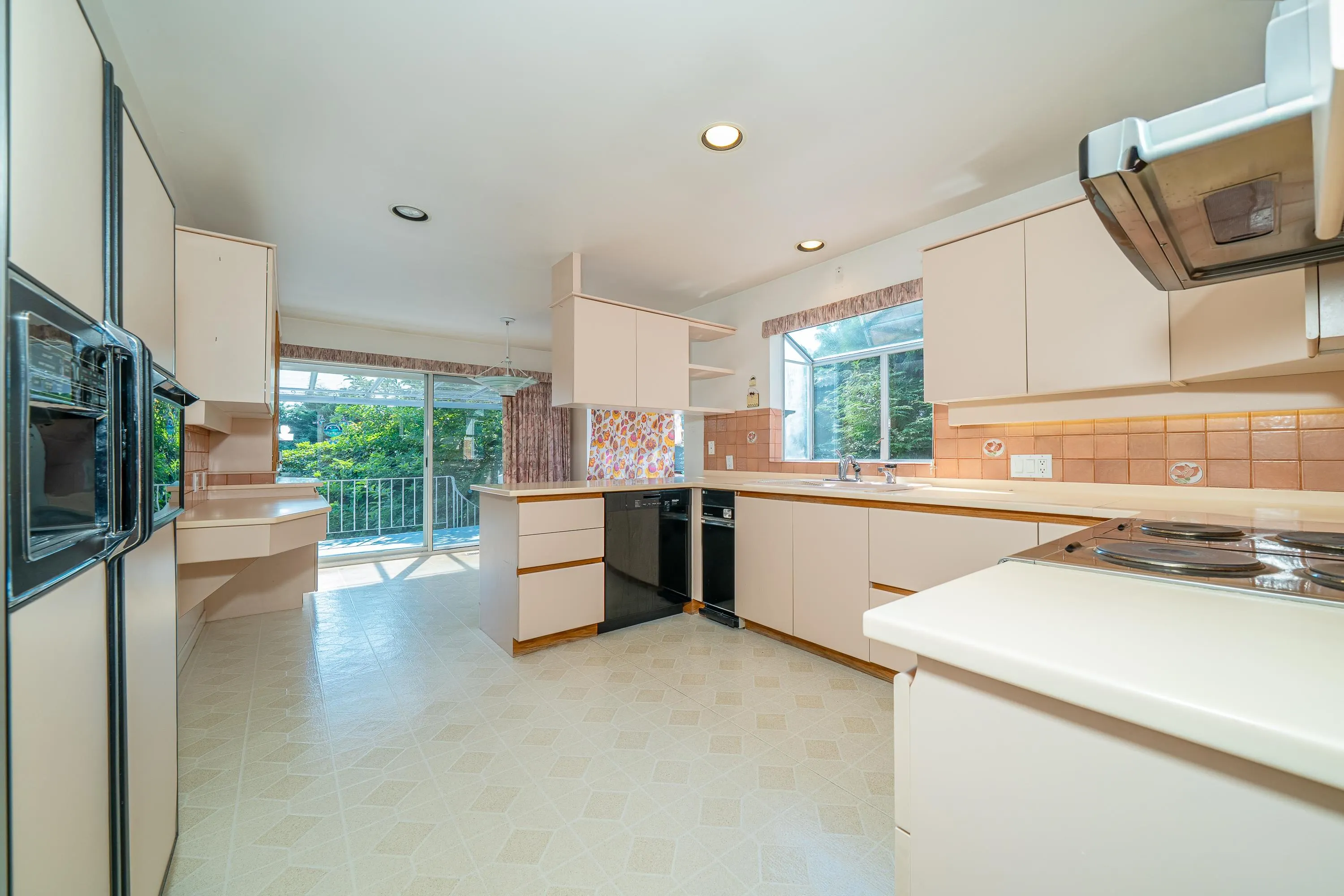 1346 Whitby Road