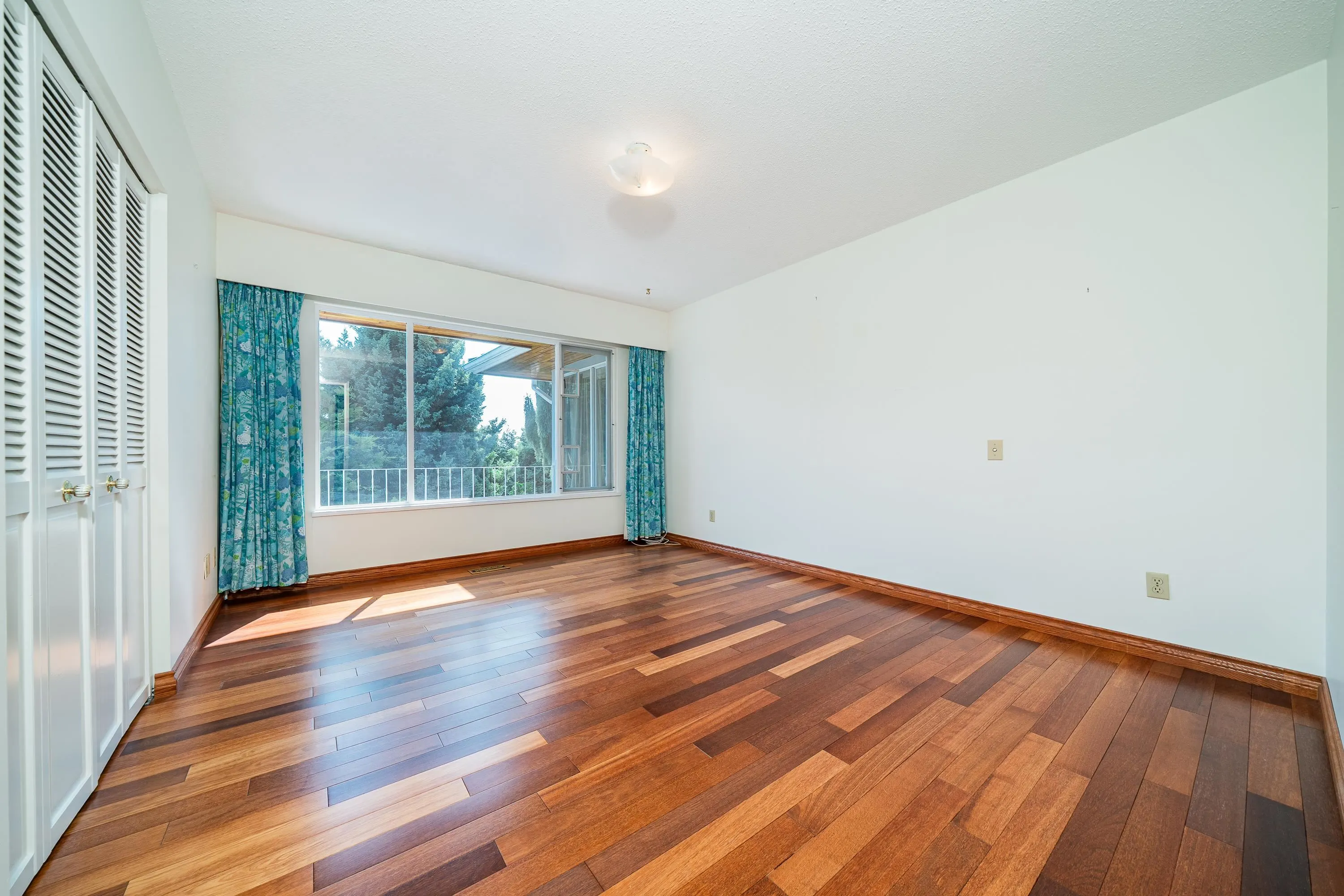 1346 Whitby Road