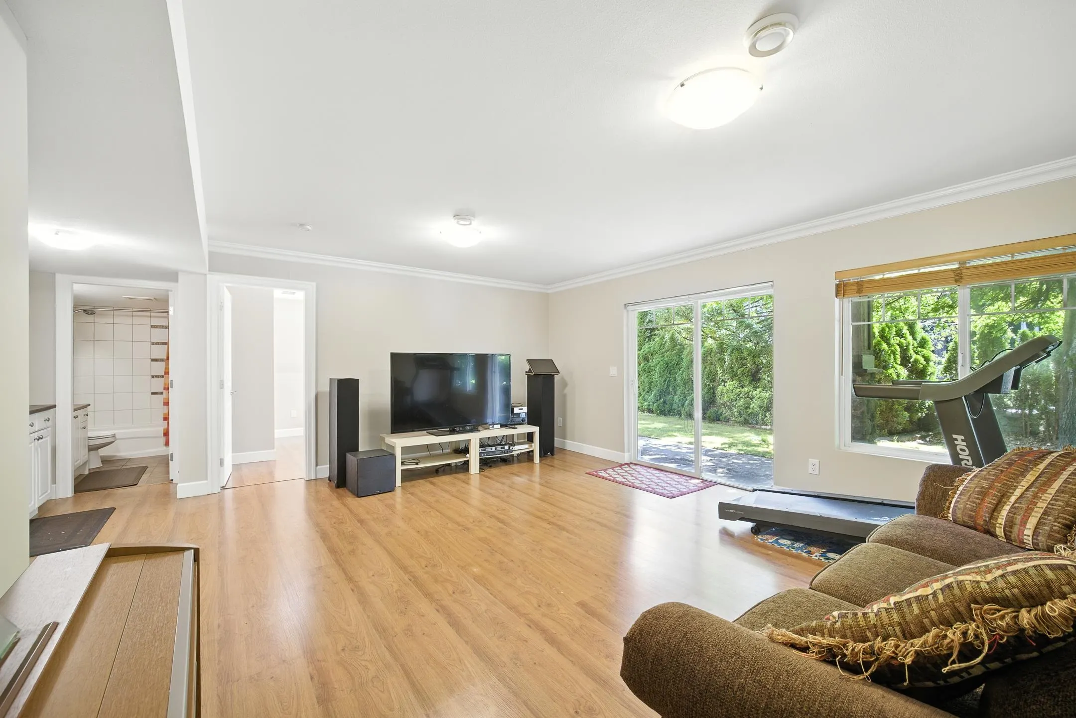 3252 Camelback Lane