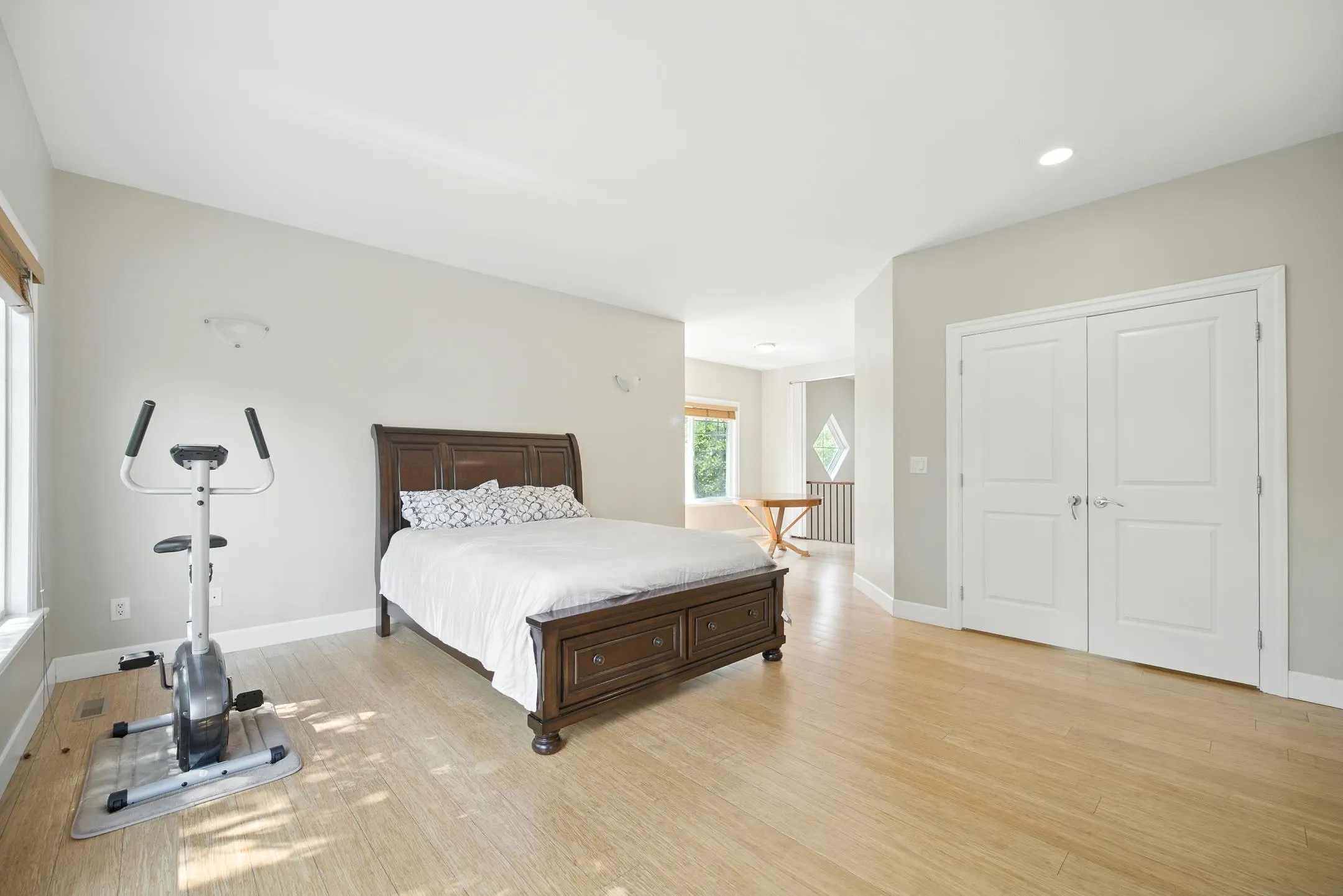 3252 Camelback Lane
