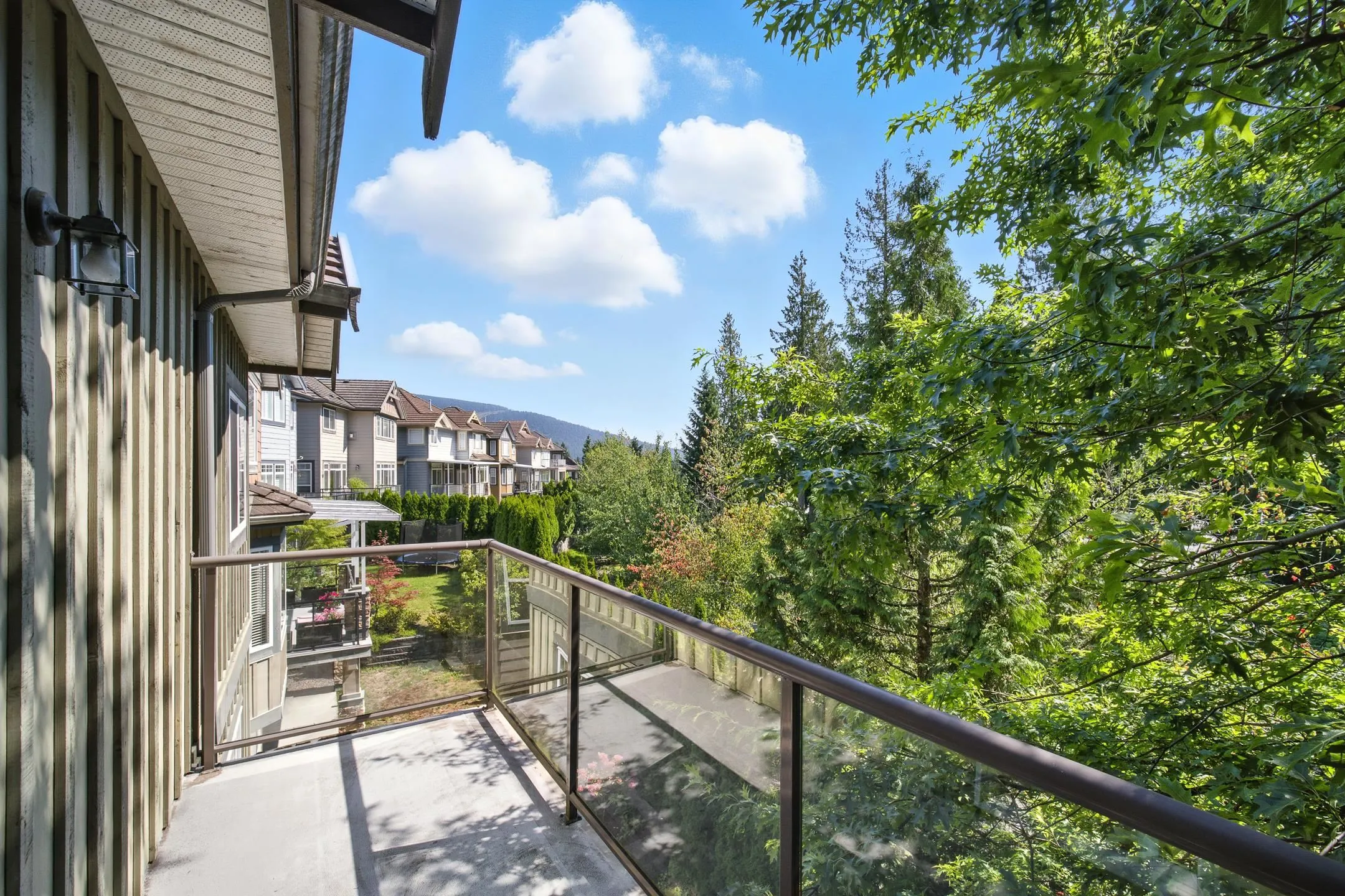 3252 Camelback Lane